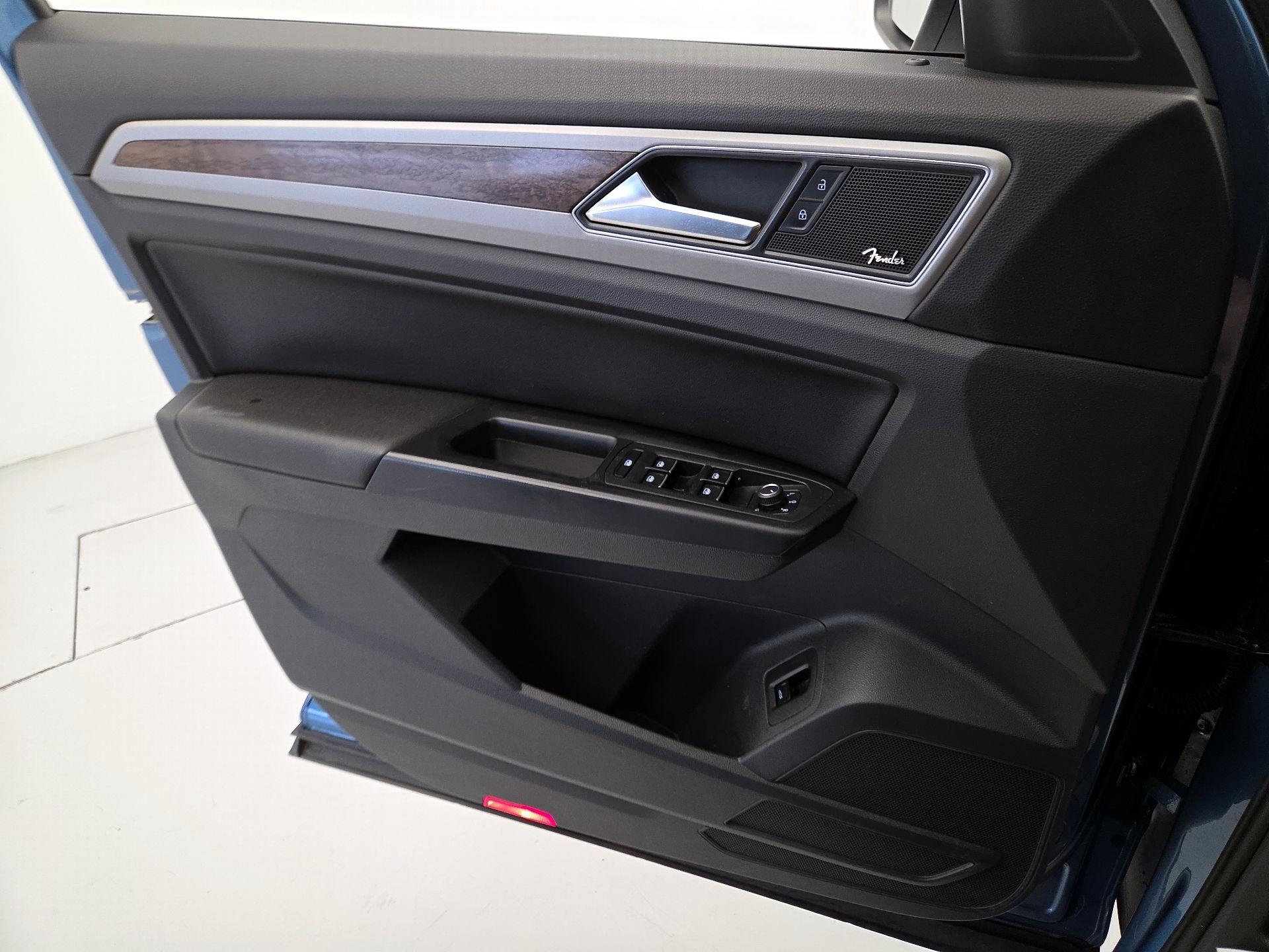 Thumbnail: 2019 Volkswagen Atlas - 12