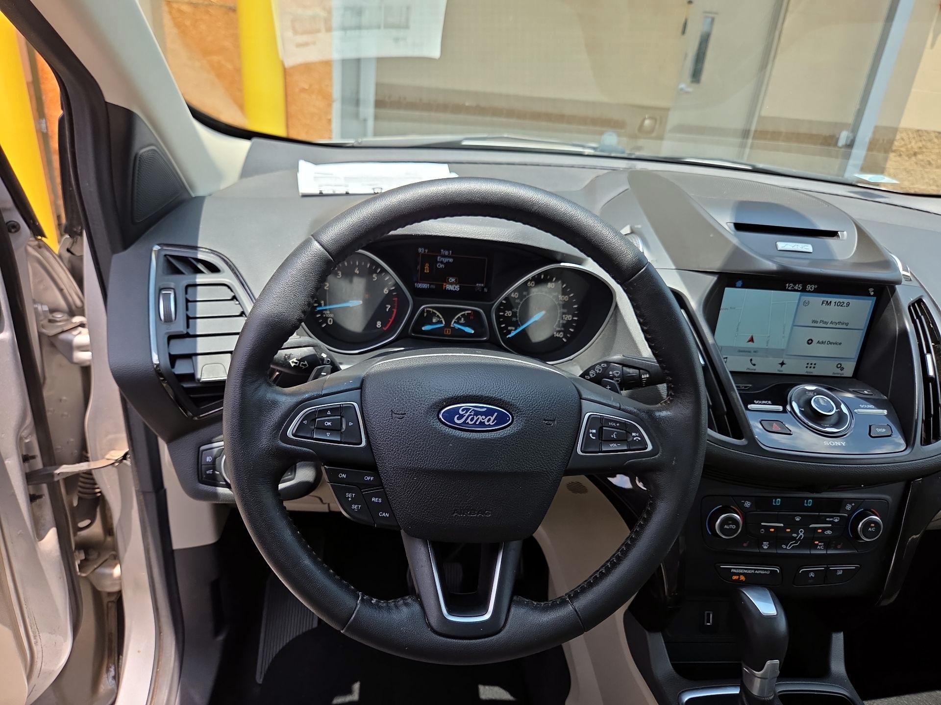 Thumbnail: 2017 Ford Escape - 10