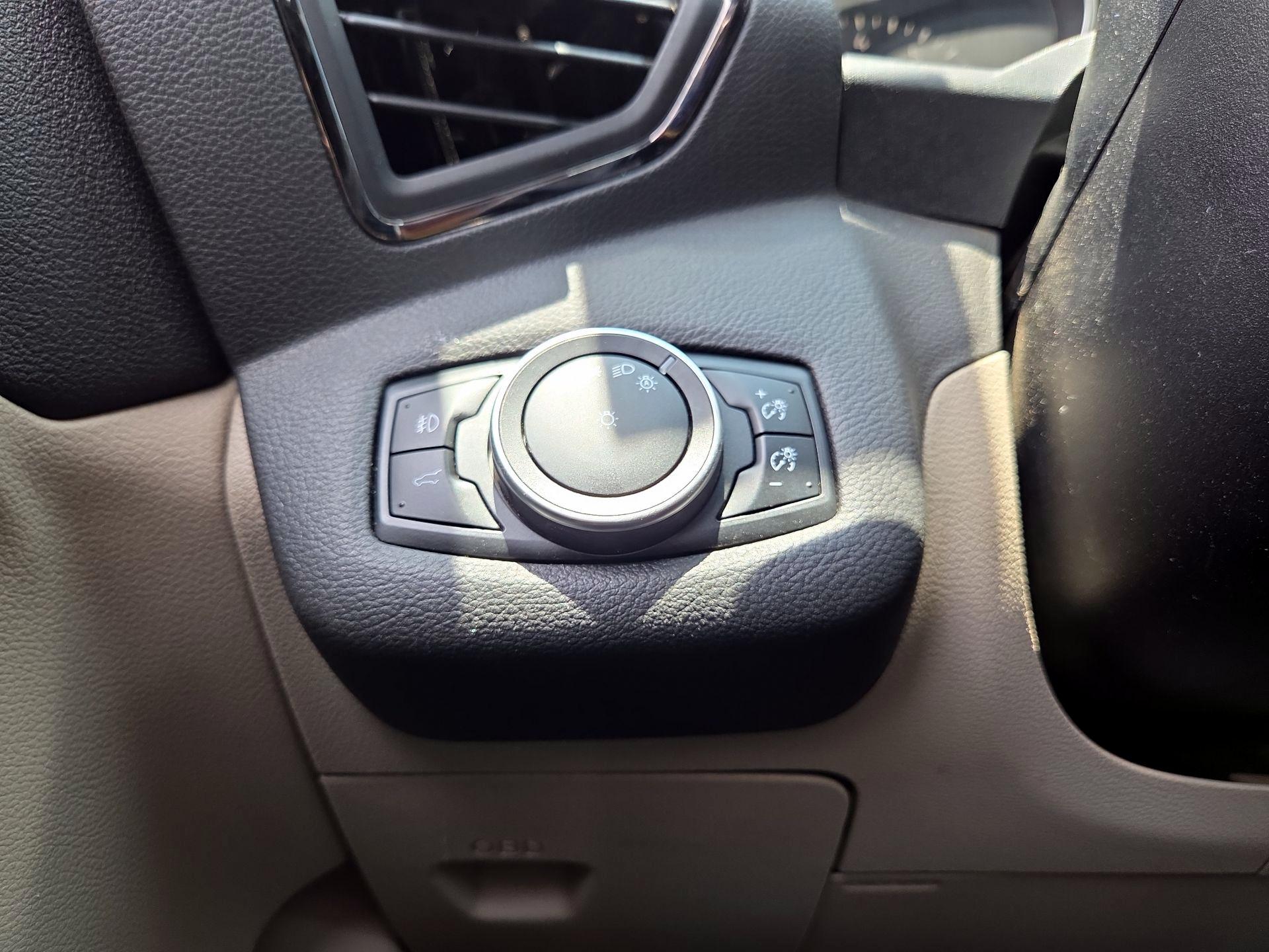 Thumbnail: 2017 Ford Escape - 13