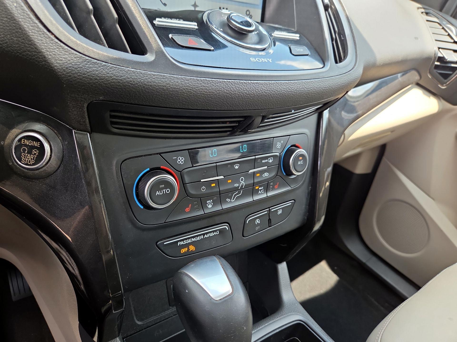 Thumbnail: 2017 Ford Escape - 16