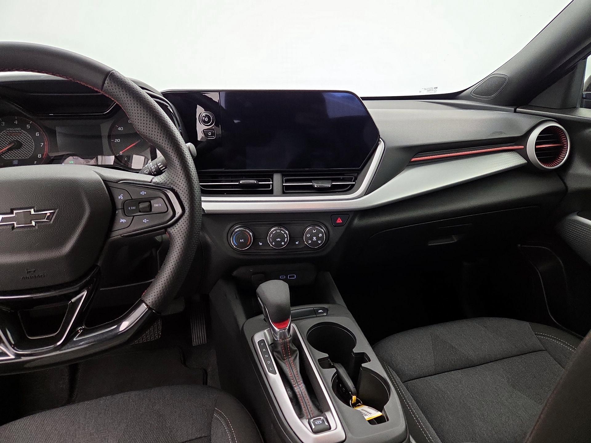 Thumbnail: 2024 Chevrolet Trax - 9