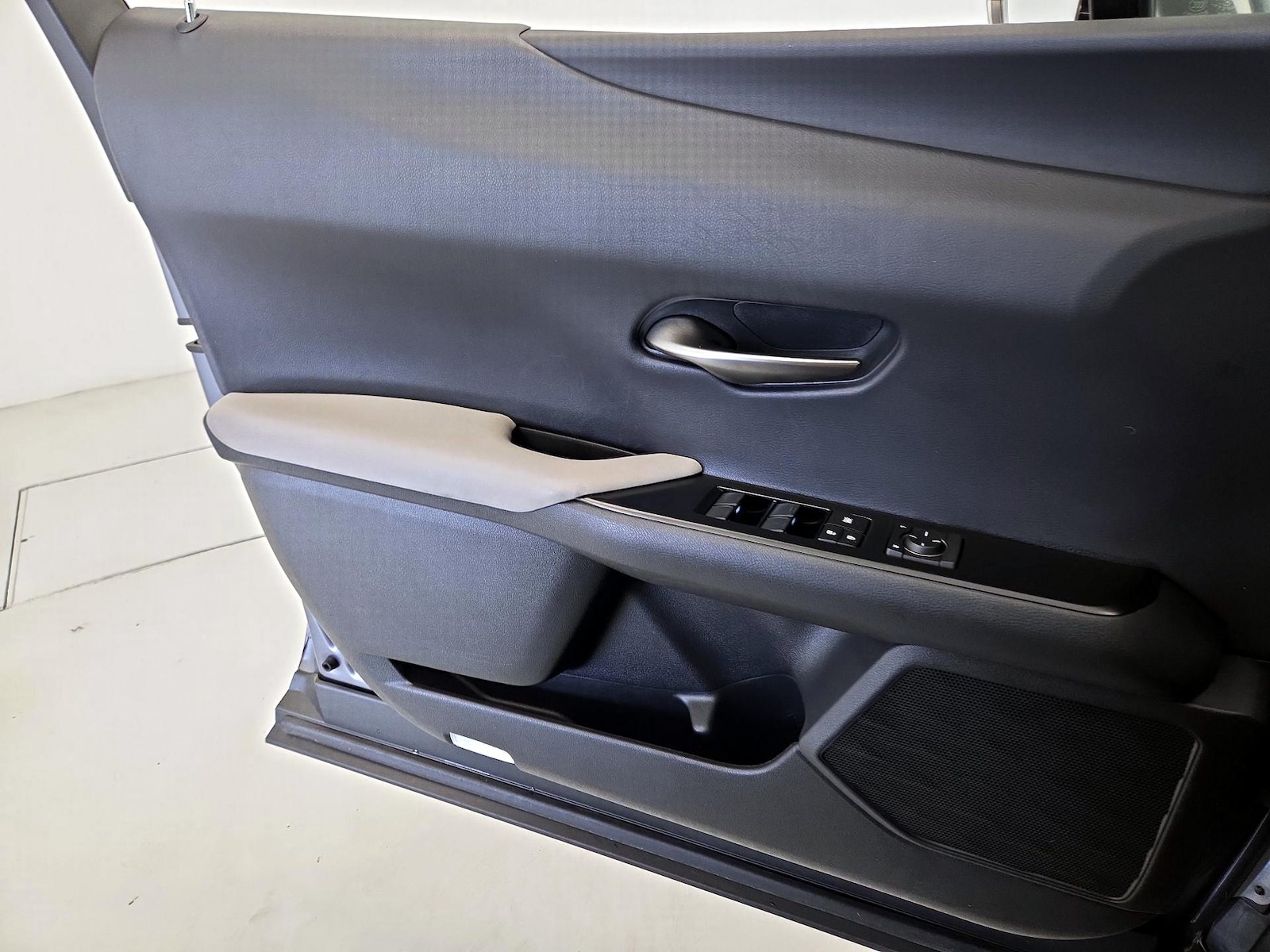 2020 Lexus UX Hybrid 250h - Photo 13
