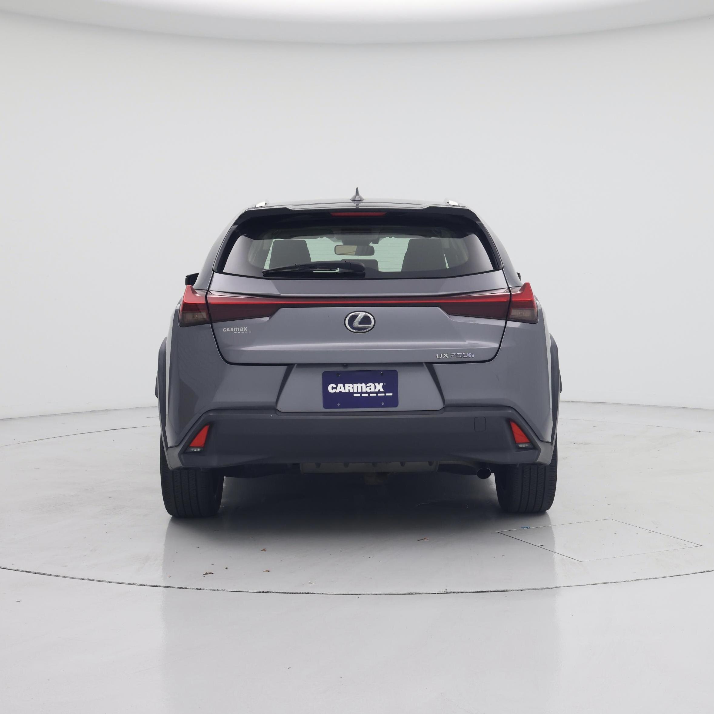 Thumbnail: 2020 Lexus UX - 6