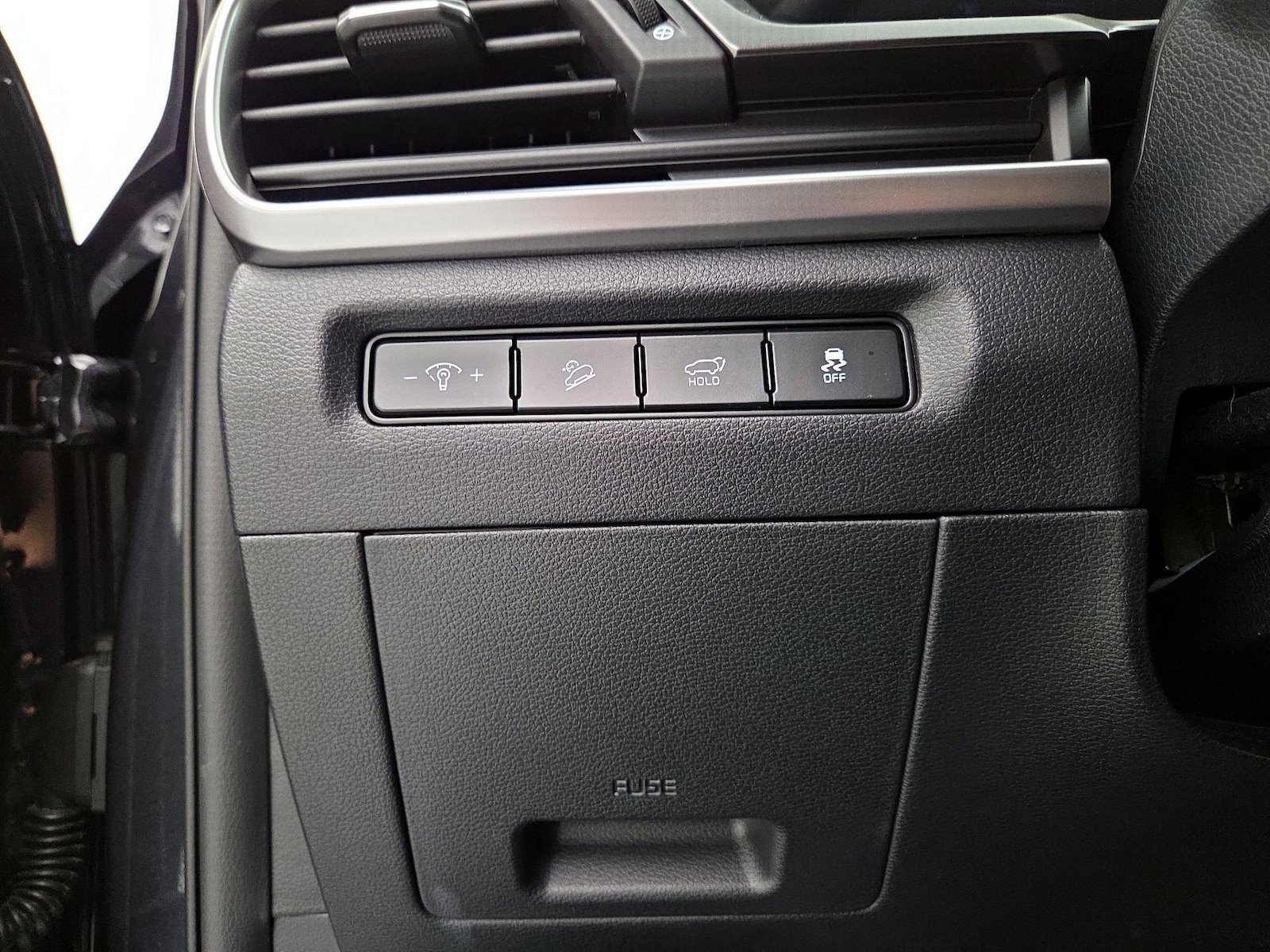 2025 Kia Telluride S - Photo 14
