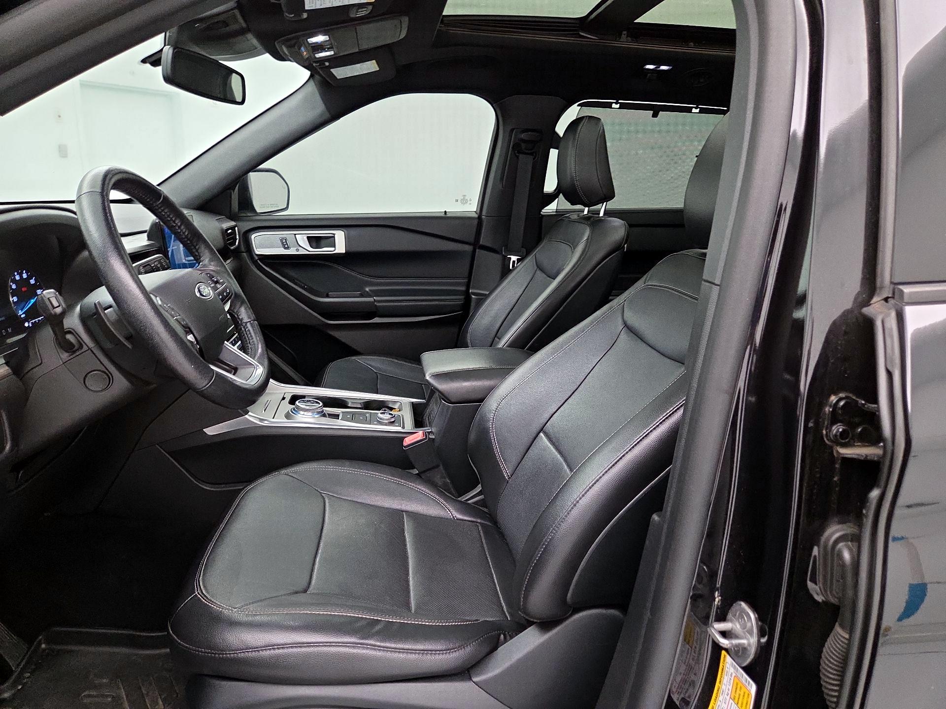 Thumbnail: 2020 Ford Explorer - 11