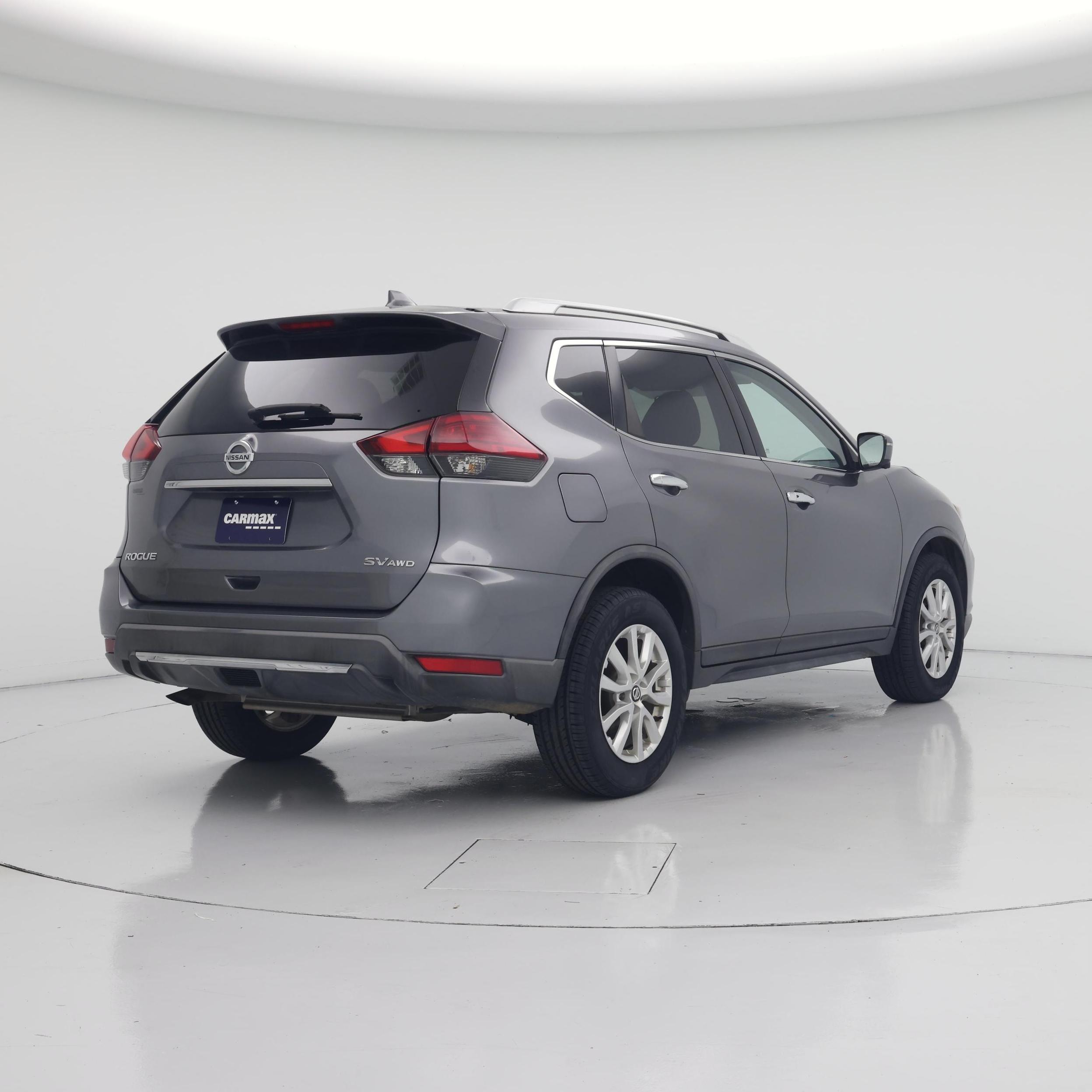 Thumbnail: 2017 Nissan Rogue - 8