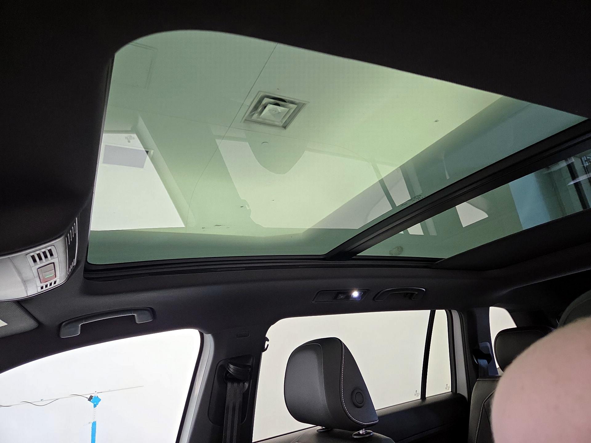 Thumbnail: 2021 Volkswagen Tiguan - 19
