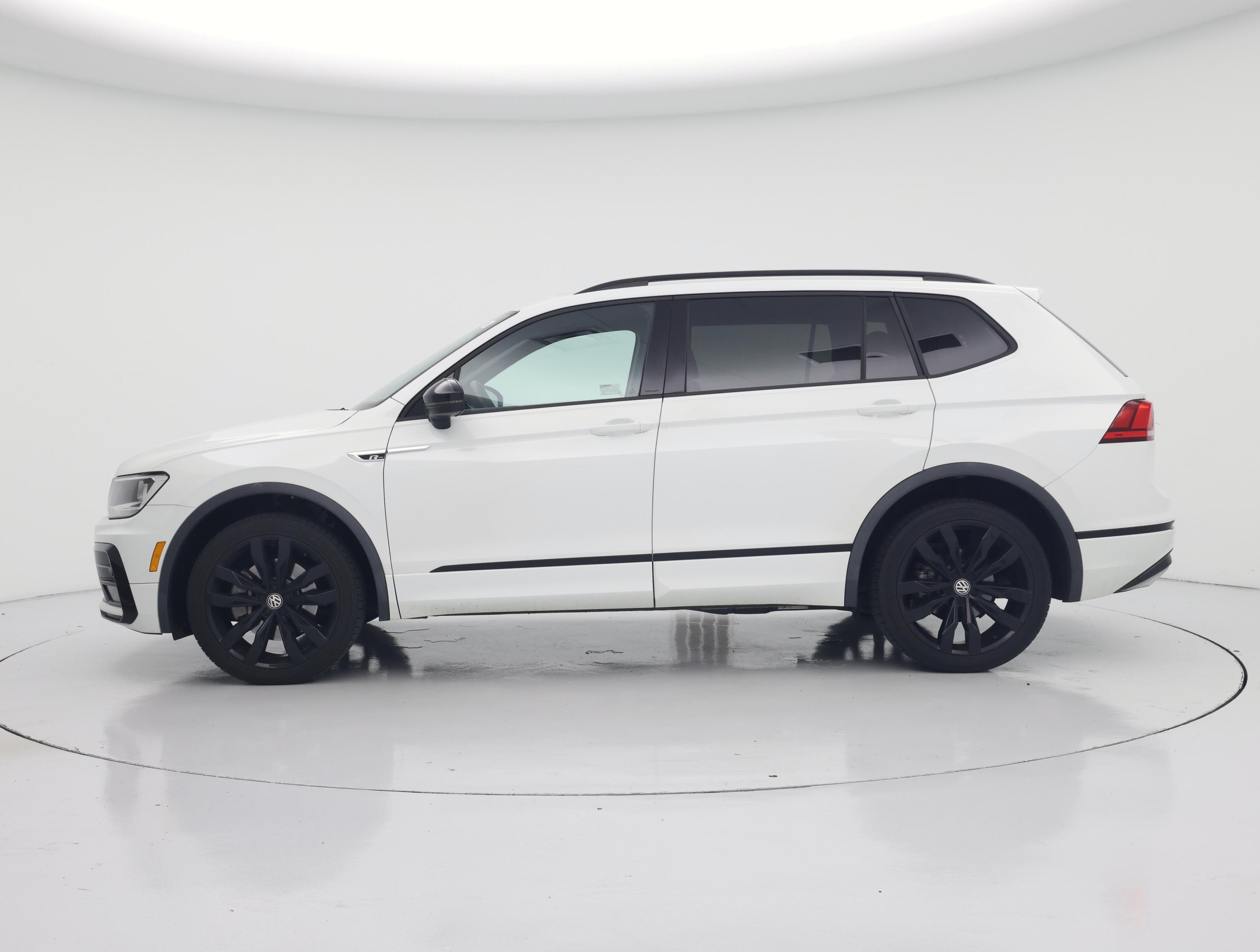 Thumbnail: 2021 Volkswagen Tiguan - 3