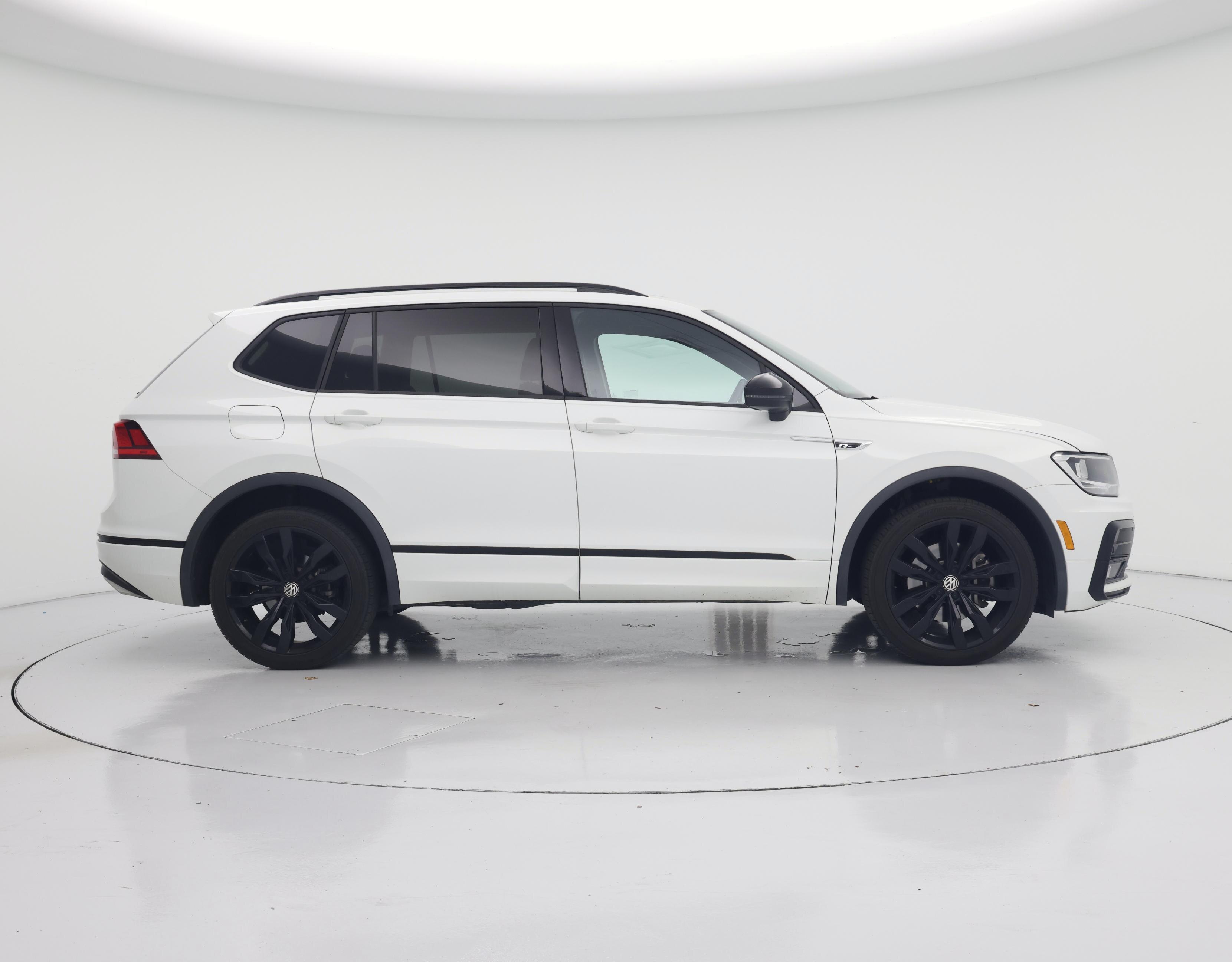 Thumbnail: 2021 Volkswagen Tiguan - 7