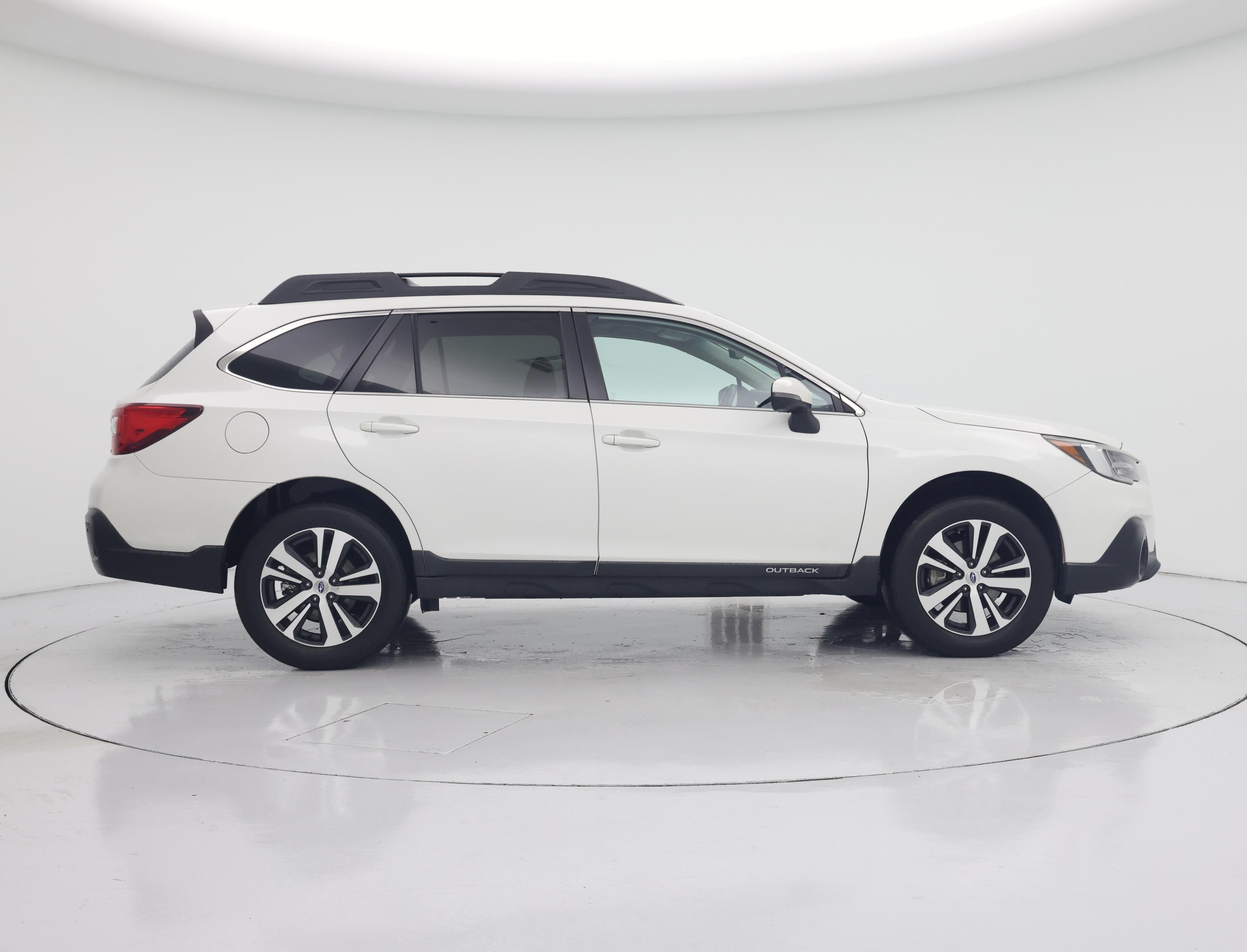 Thumbnail: 2018 Subaru Outback - 7