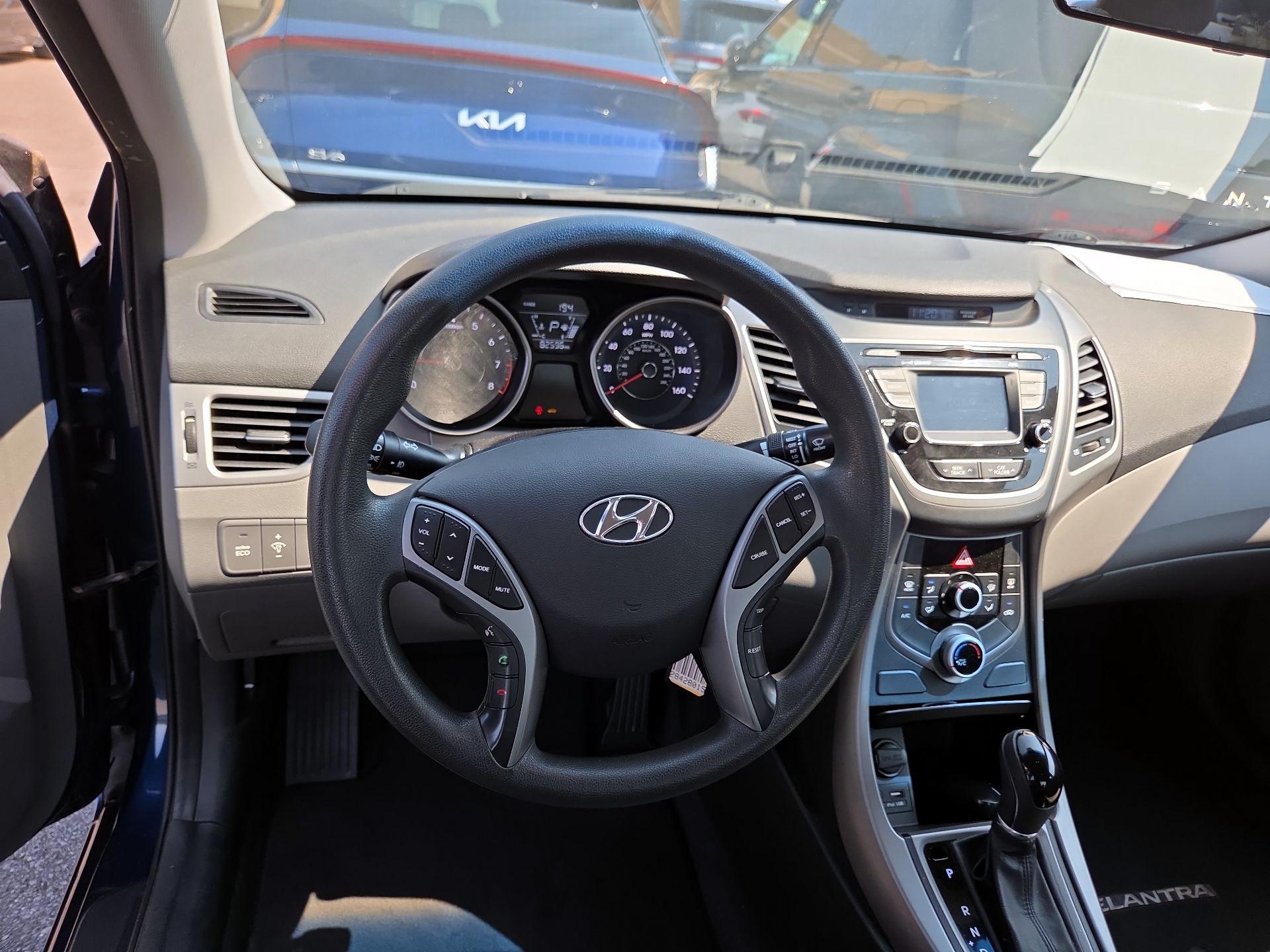 Thumbnail: 2016 Hyundai Elantra - 10