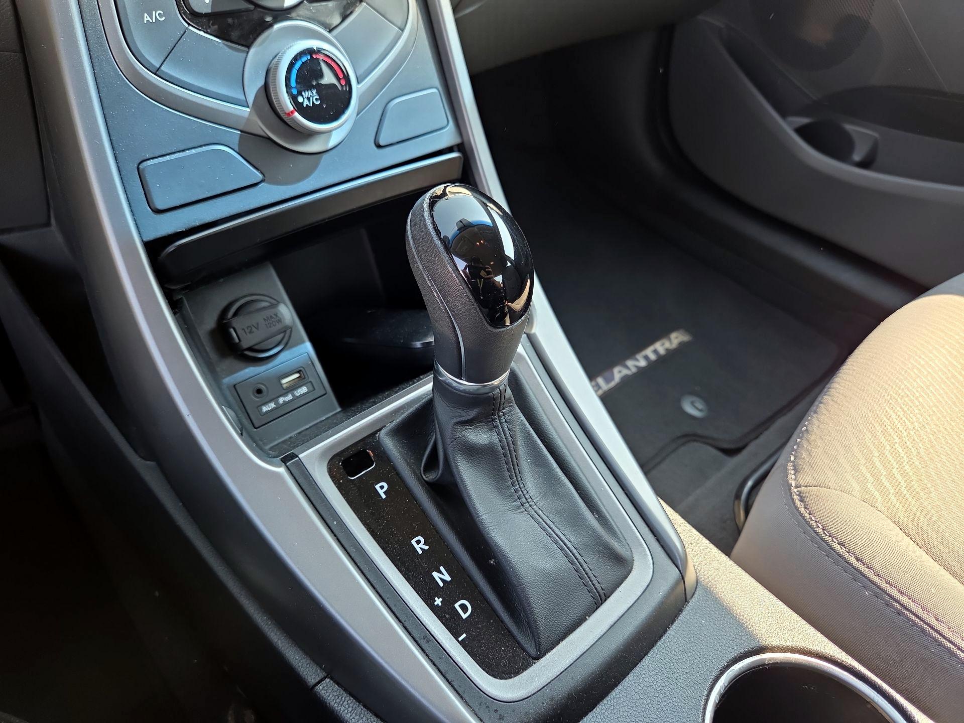 Thumbnail: 2016 Hyundai Elantra - 17