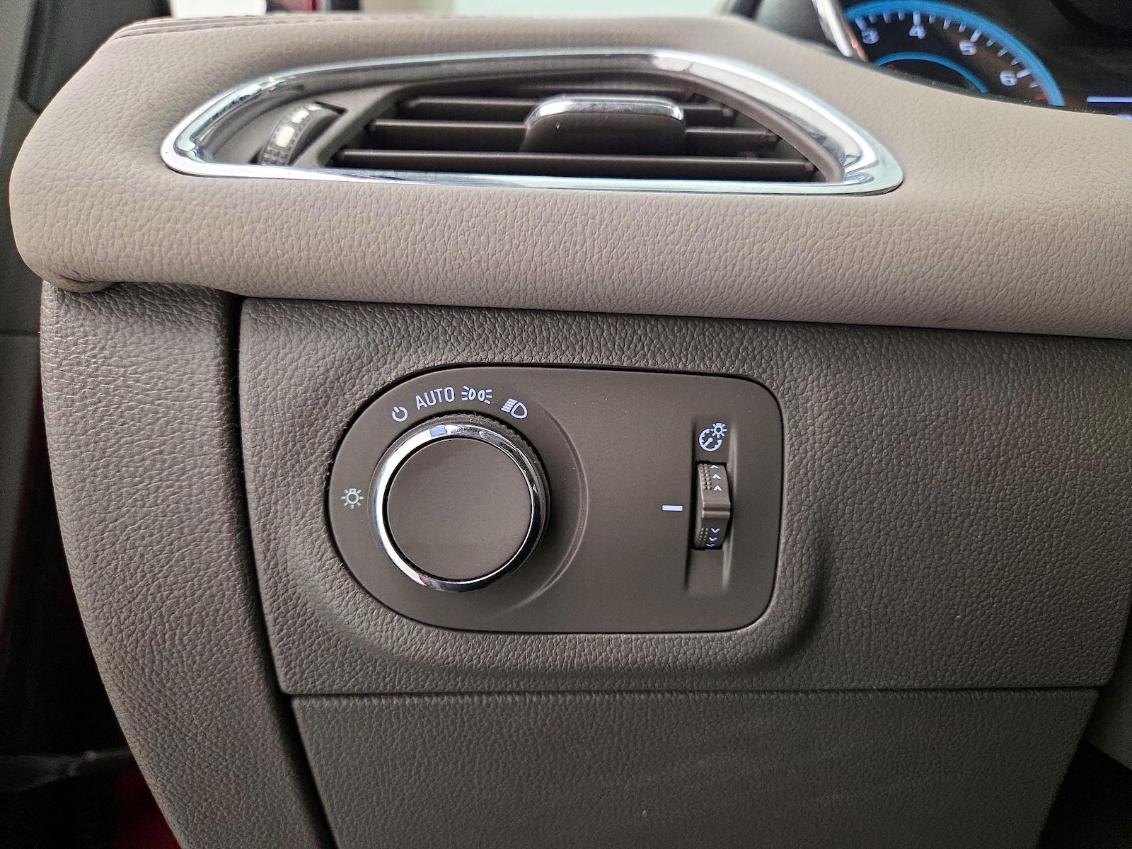 2018 Chevrolet Cruze Premier - Photo 14