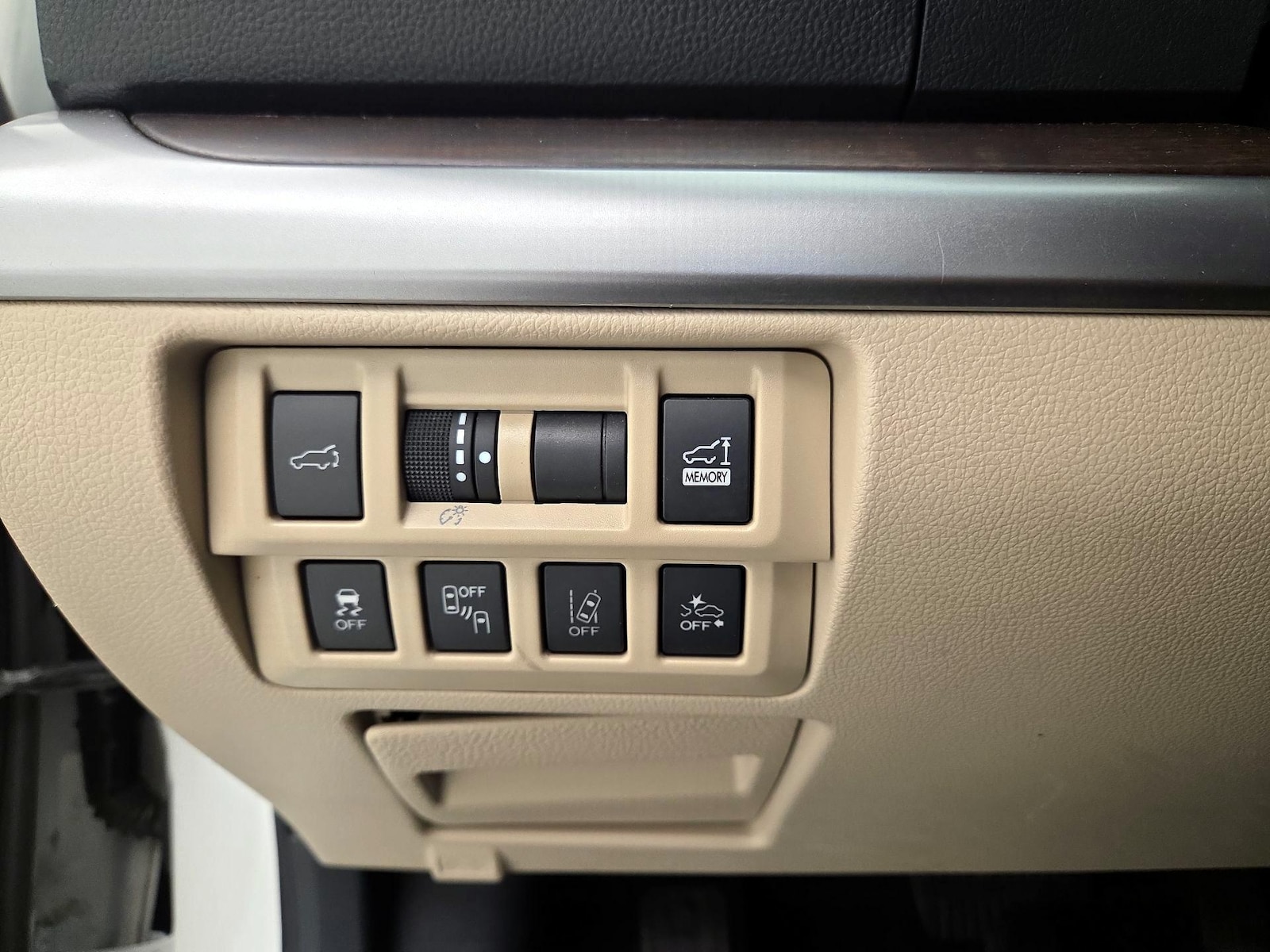 2019 Subaru Outback Limited - Photo 14
