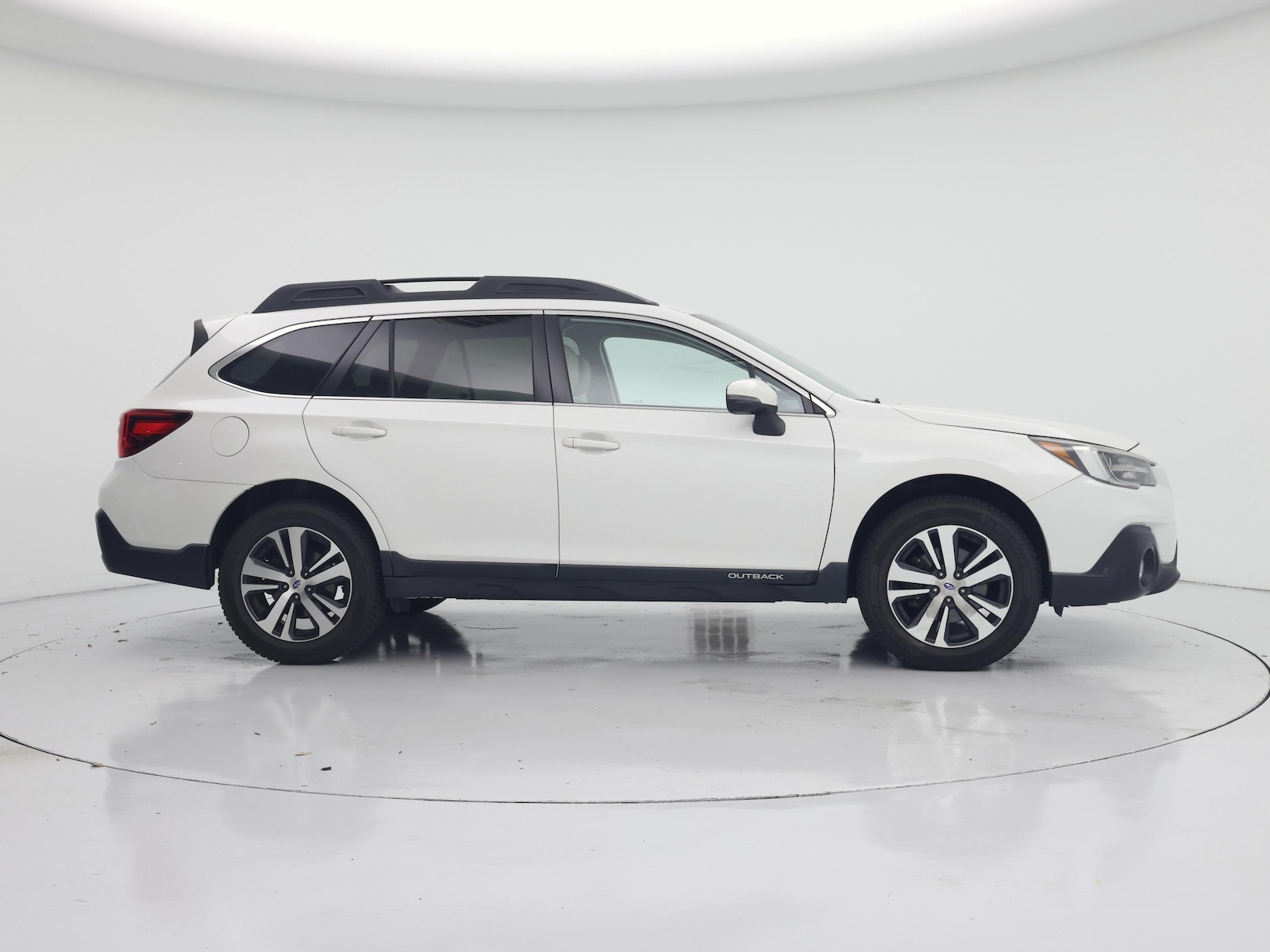 2019 Subaru Outback Limited - Photo 8