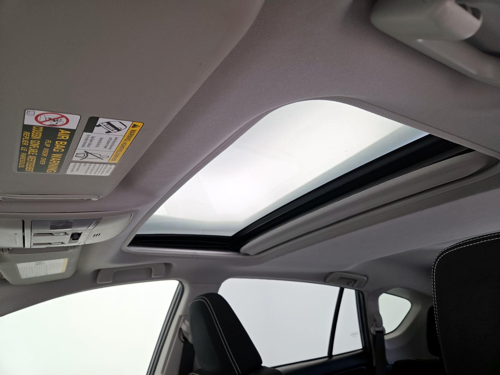 Sunroof(s) & Overhead Airbags