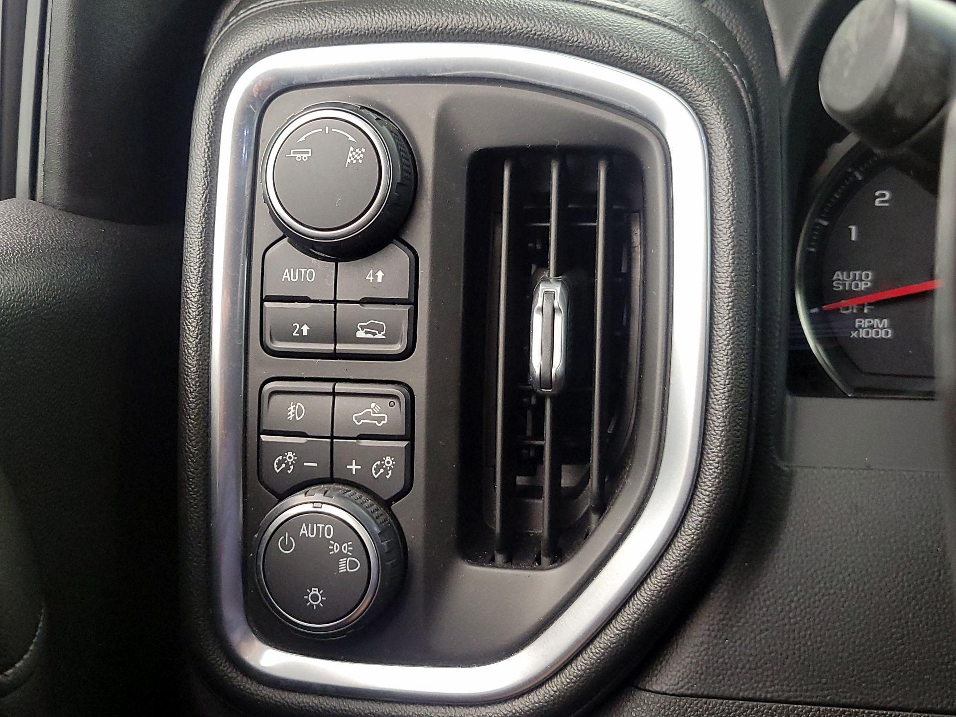 Thumbnail: 2019 Chevrolet Silverado 1500 - 13