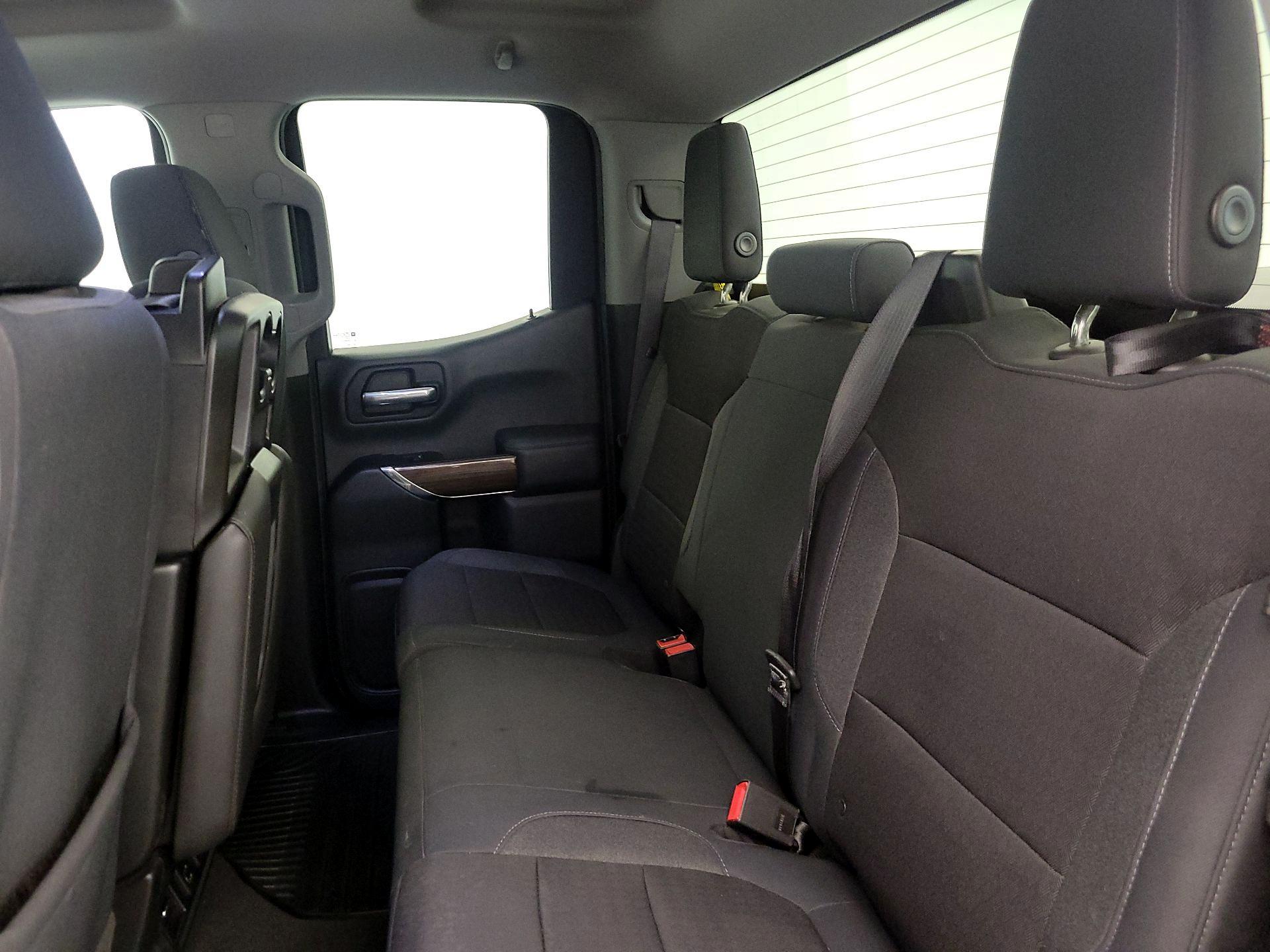 Thumbnail: 2019 Chevrolet Silverado 1500 - 19