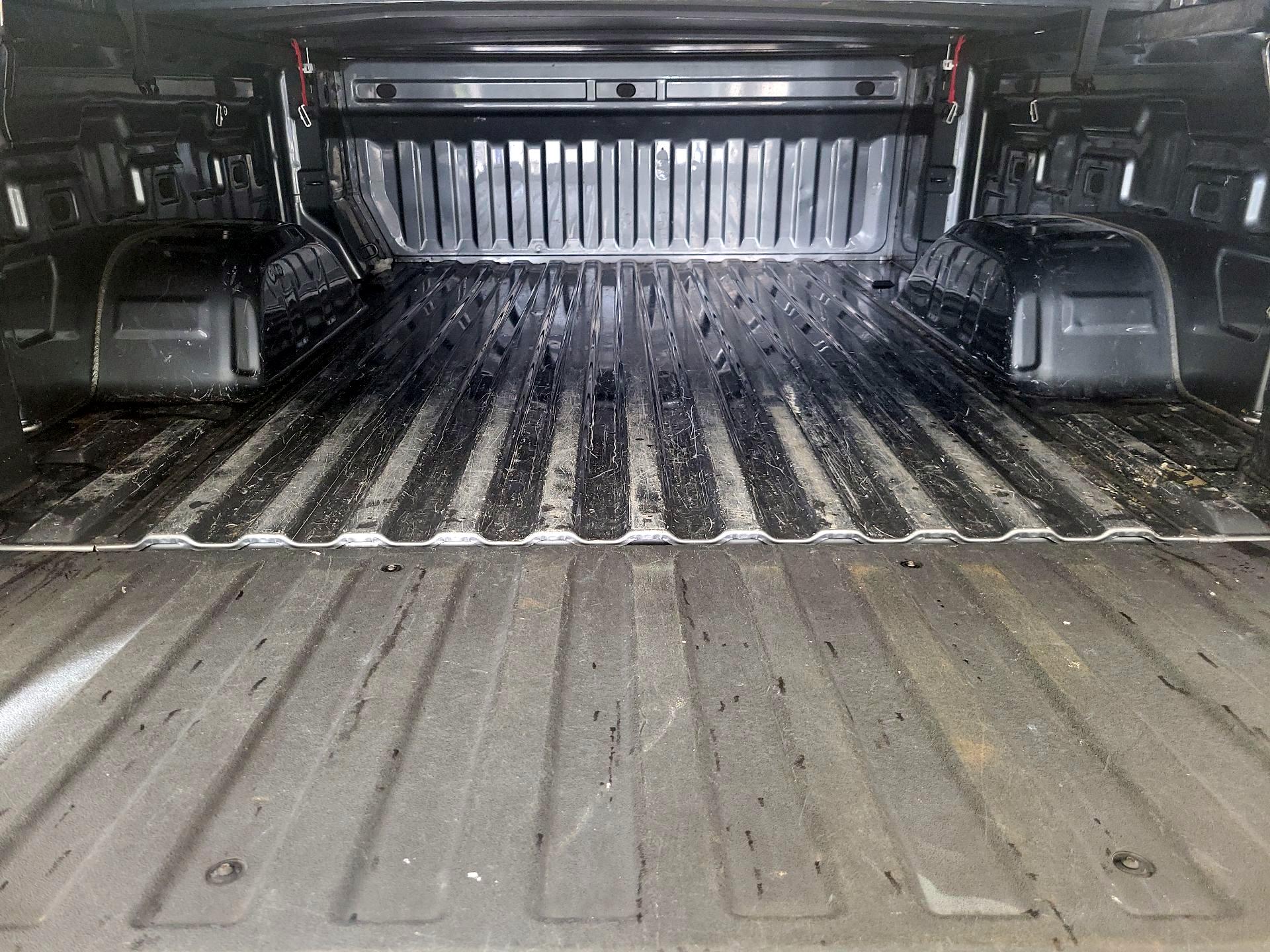 Thumbnail: 2019 Chevrolet Silverado 1500 - 20