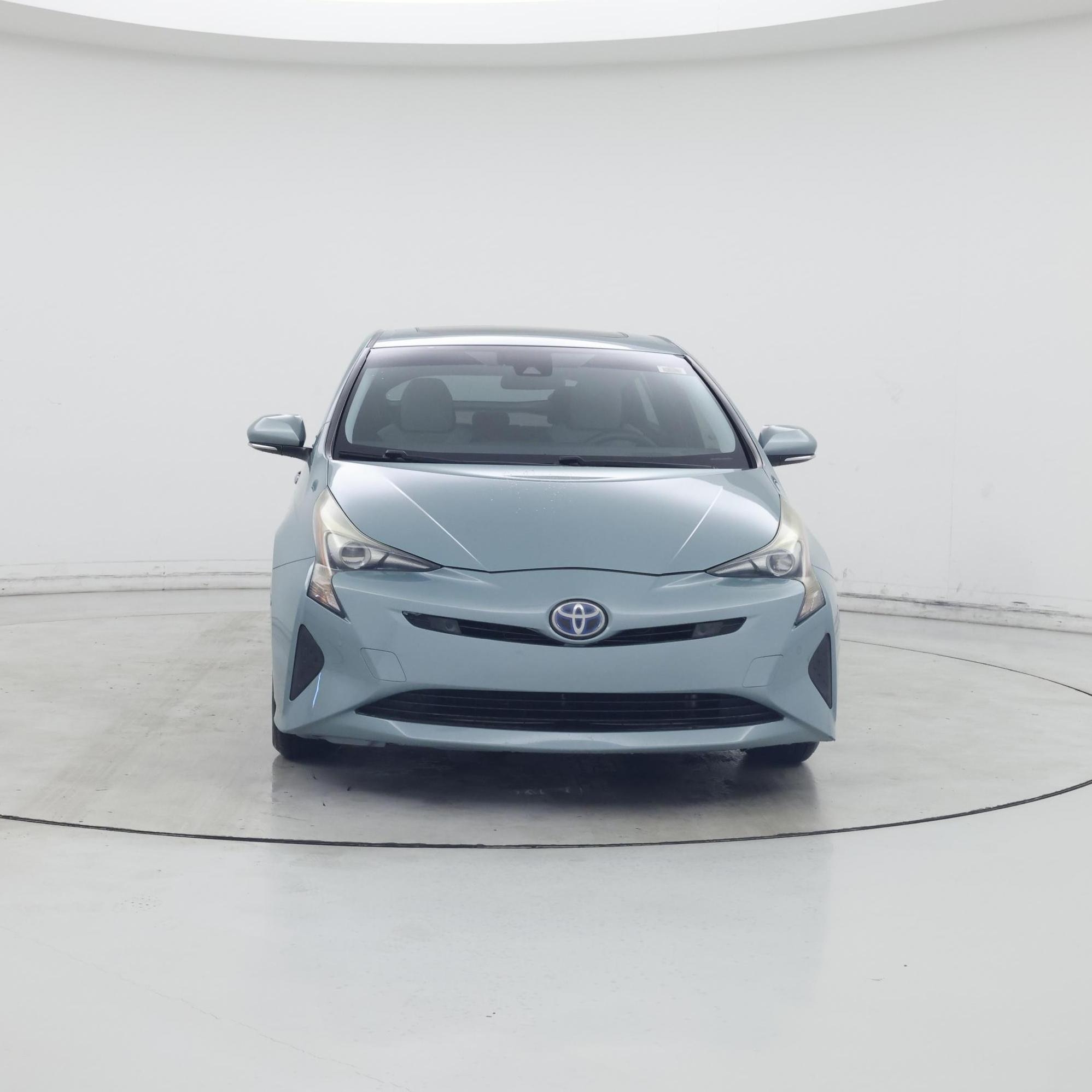 Thumbnail: 2018 Toyota Prius - 5