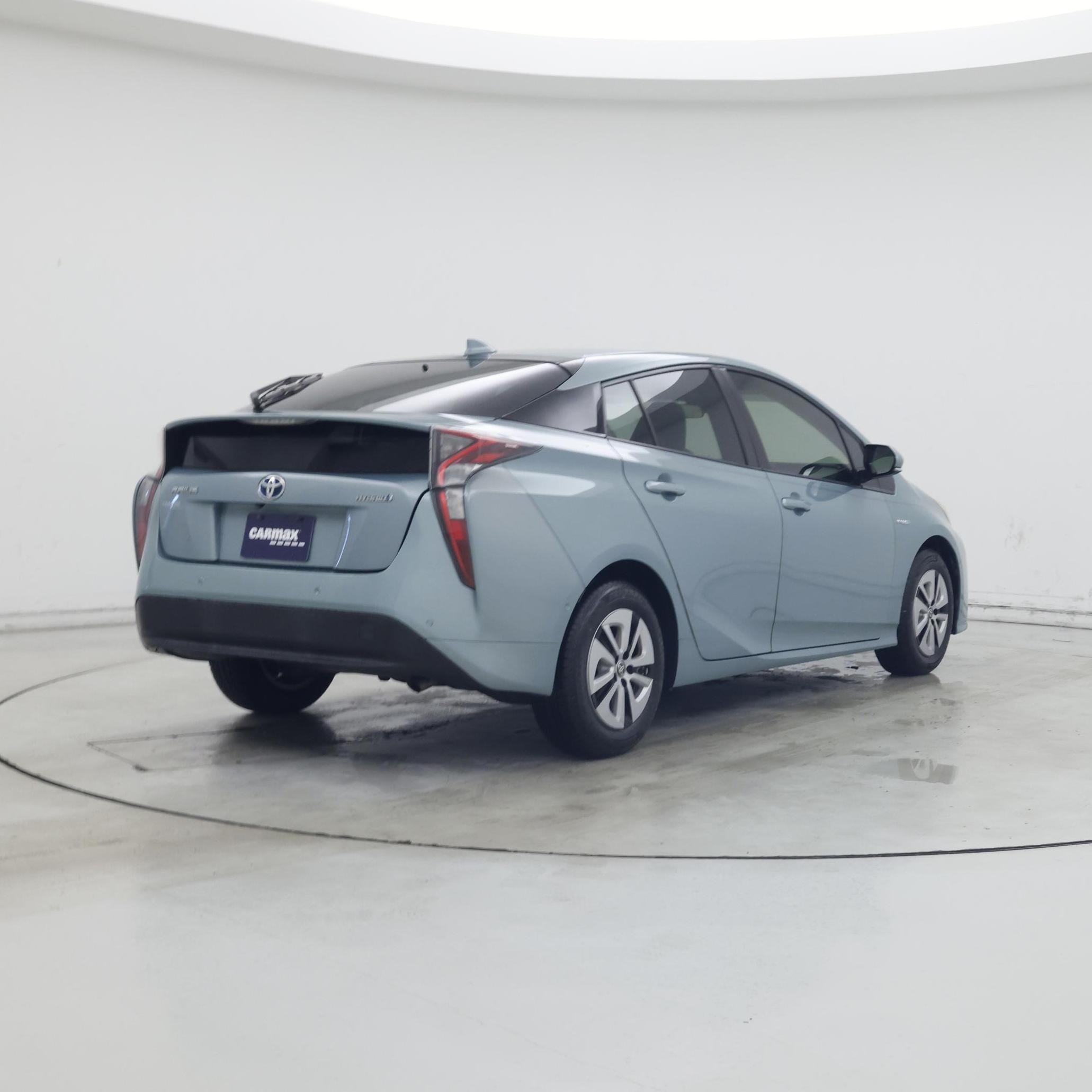 Thumbnail: 2018 Toyota Prius - 8