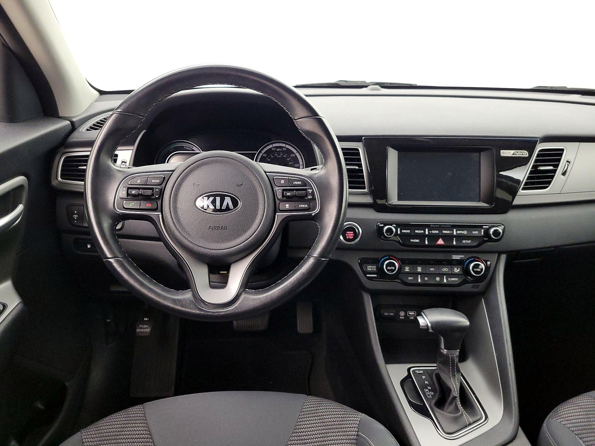 Thumbnail: 2019 Kia Niro - 10