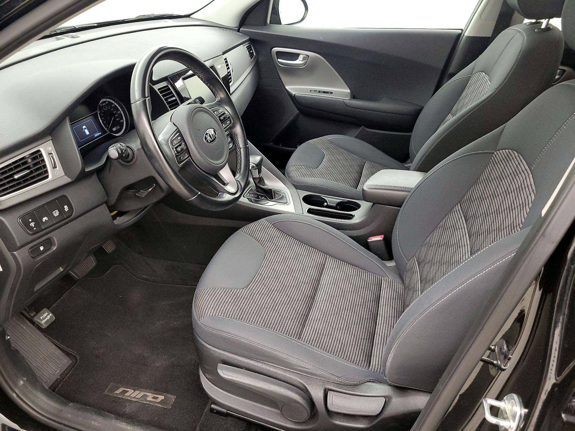 Thumbnail: 2019 Kia Niro - 11