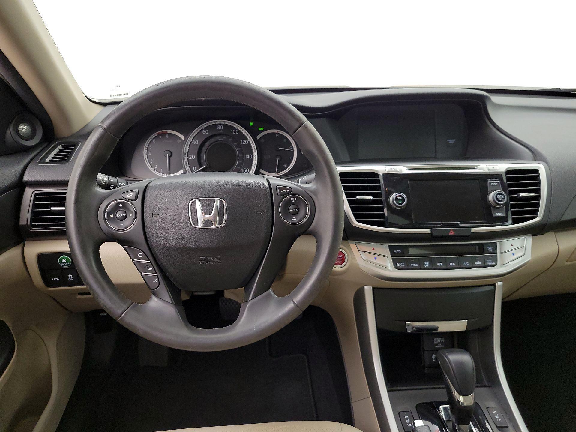 Thumbnail: 2015 Honda Accord - 10