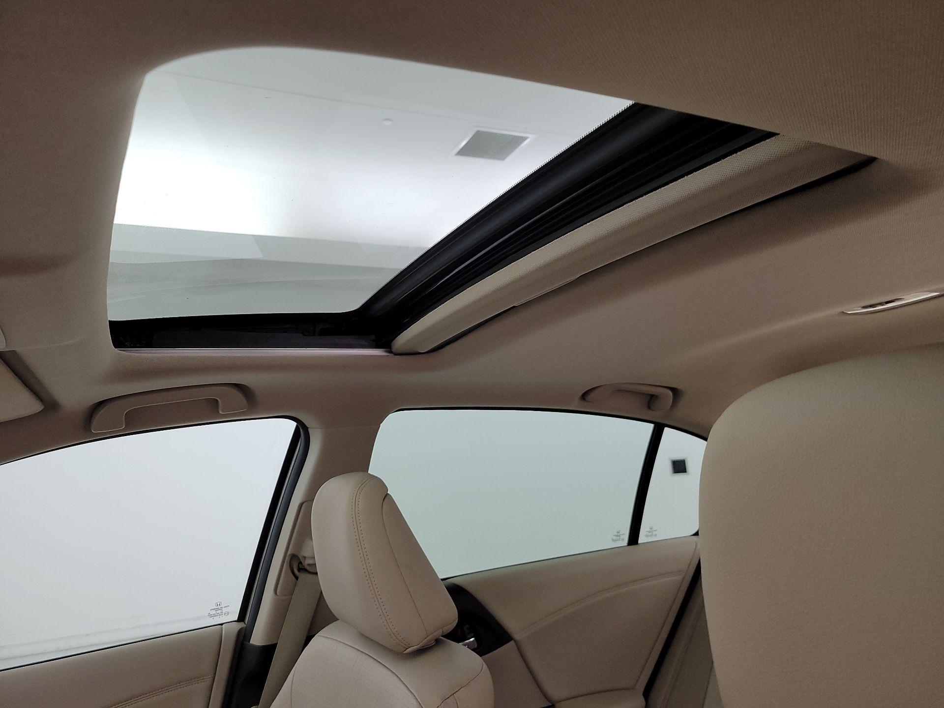 Thumbnail: 2015 Honda Accord - 19