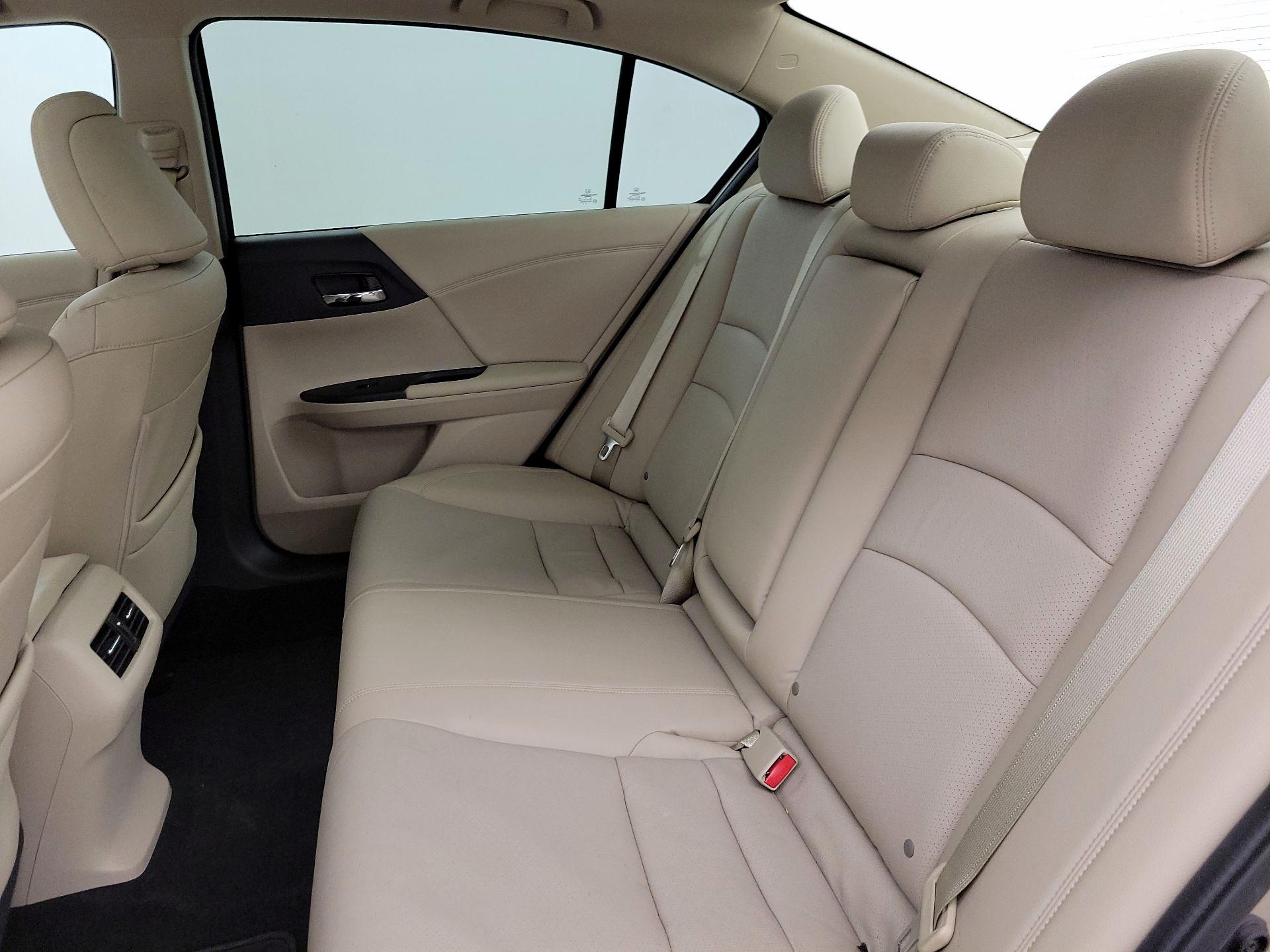 Thumbnail: 2015 Honda Accord - 20