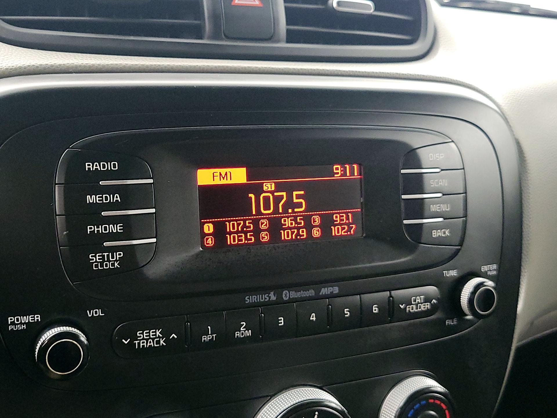 Thumbnail: 2016 Kia Soul - 14