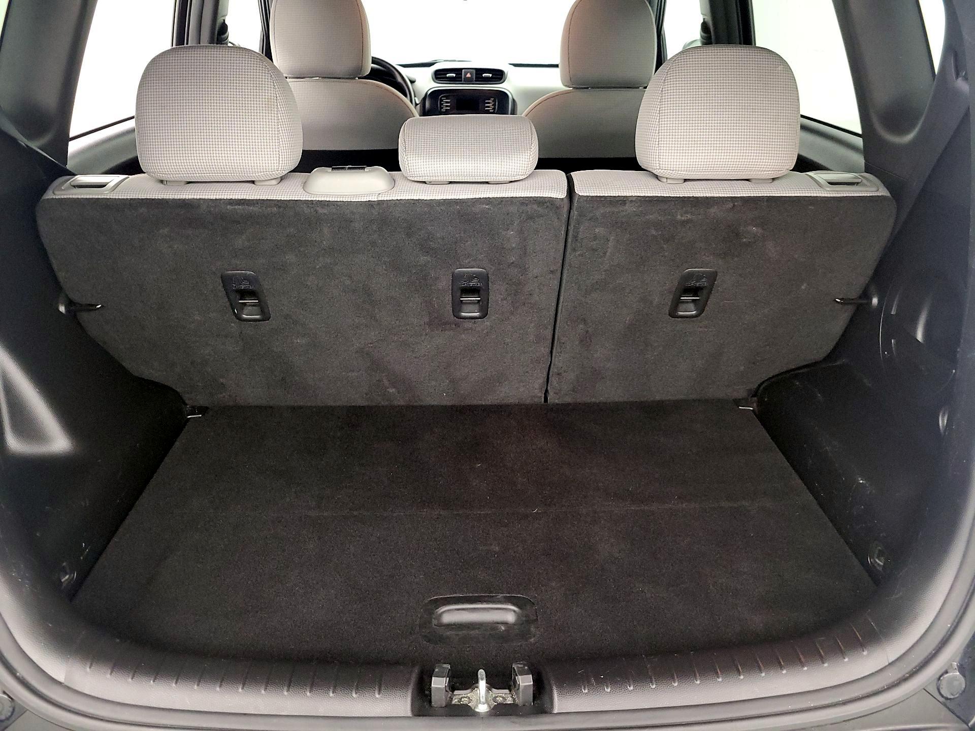 Thumbnail: 2016 Kia Soul - 19