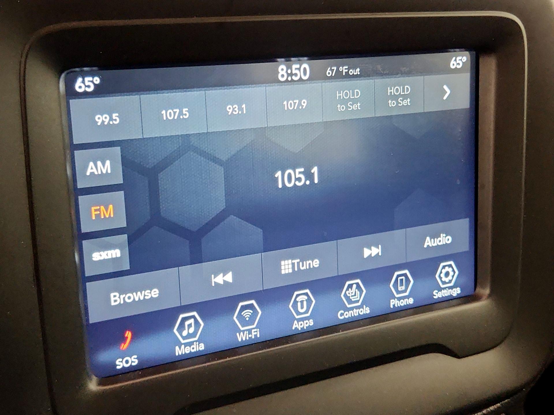 Thumbnail: 2020 Jeep Renegade - 15