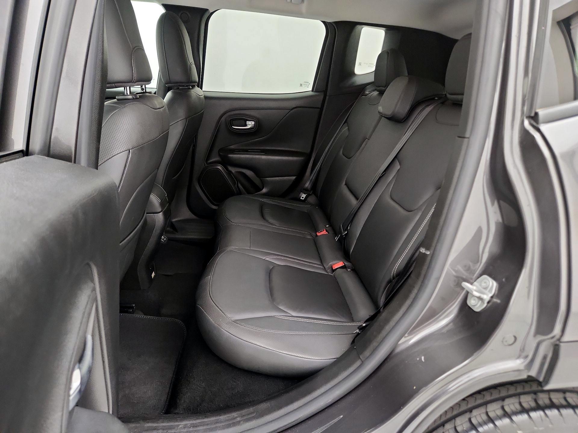 Thumbnail: 2020 Jeep Renegade - 19