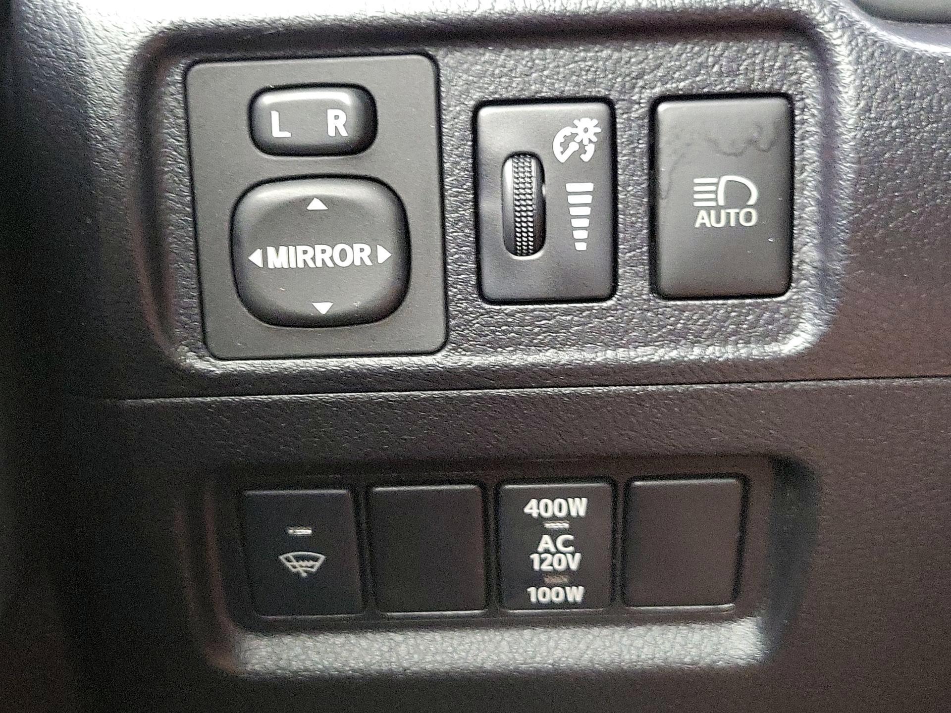 Thumbnail: 2020 Toyota 4Runner - 13