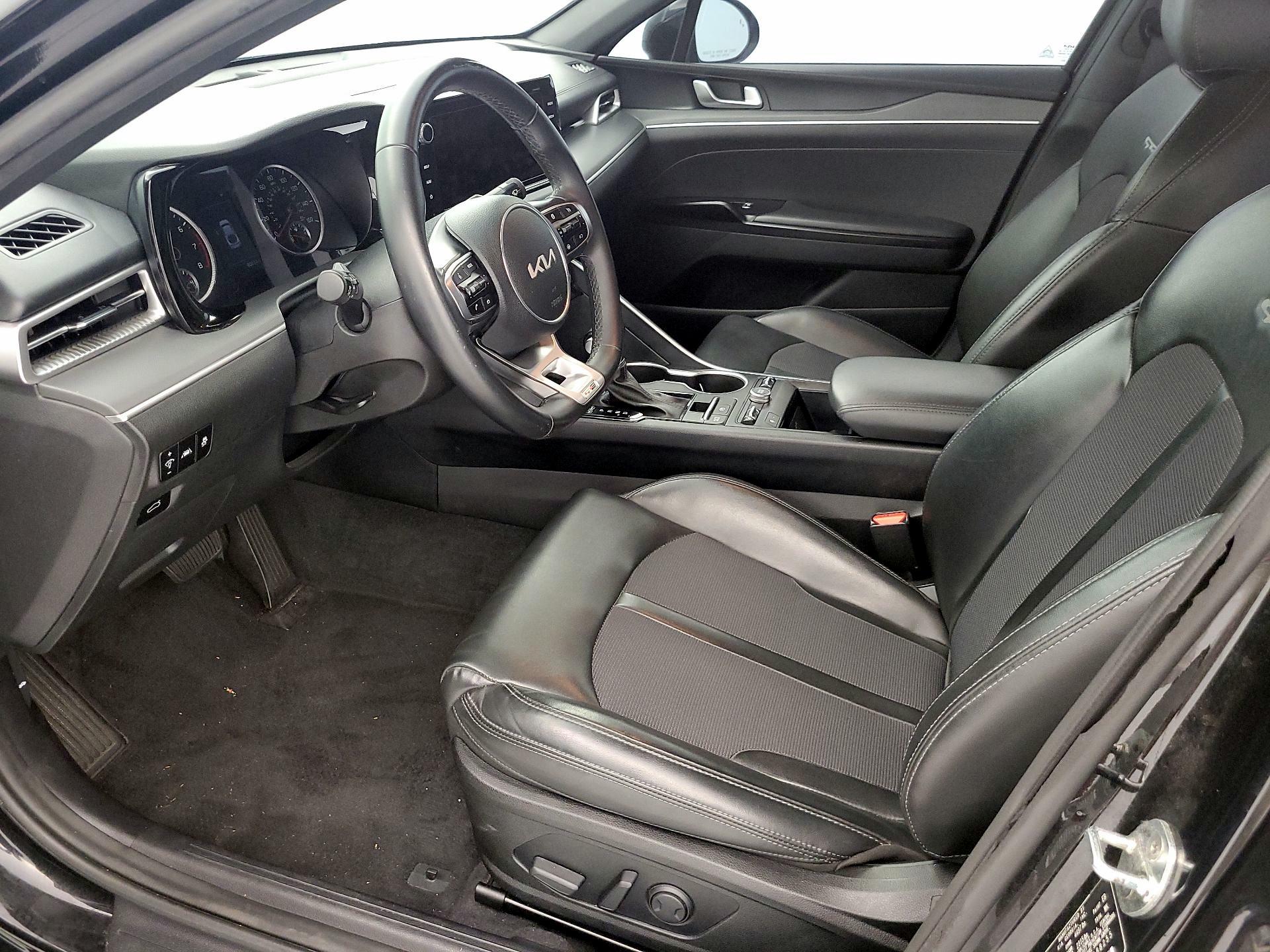 Thumbnail: 2022 Kia K5 - 11