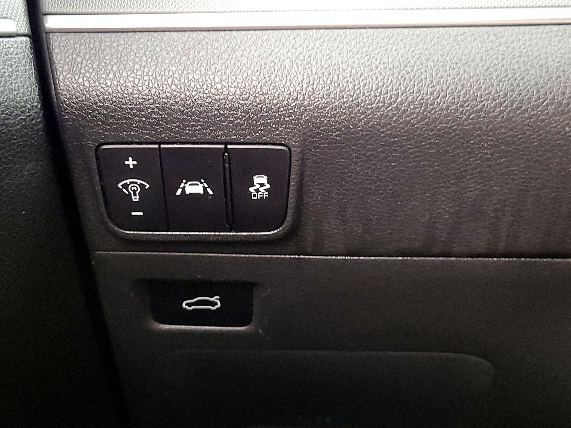 Thumbnail: 2022 Kia K5 - 13