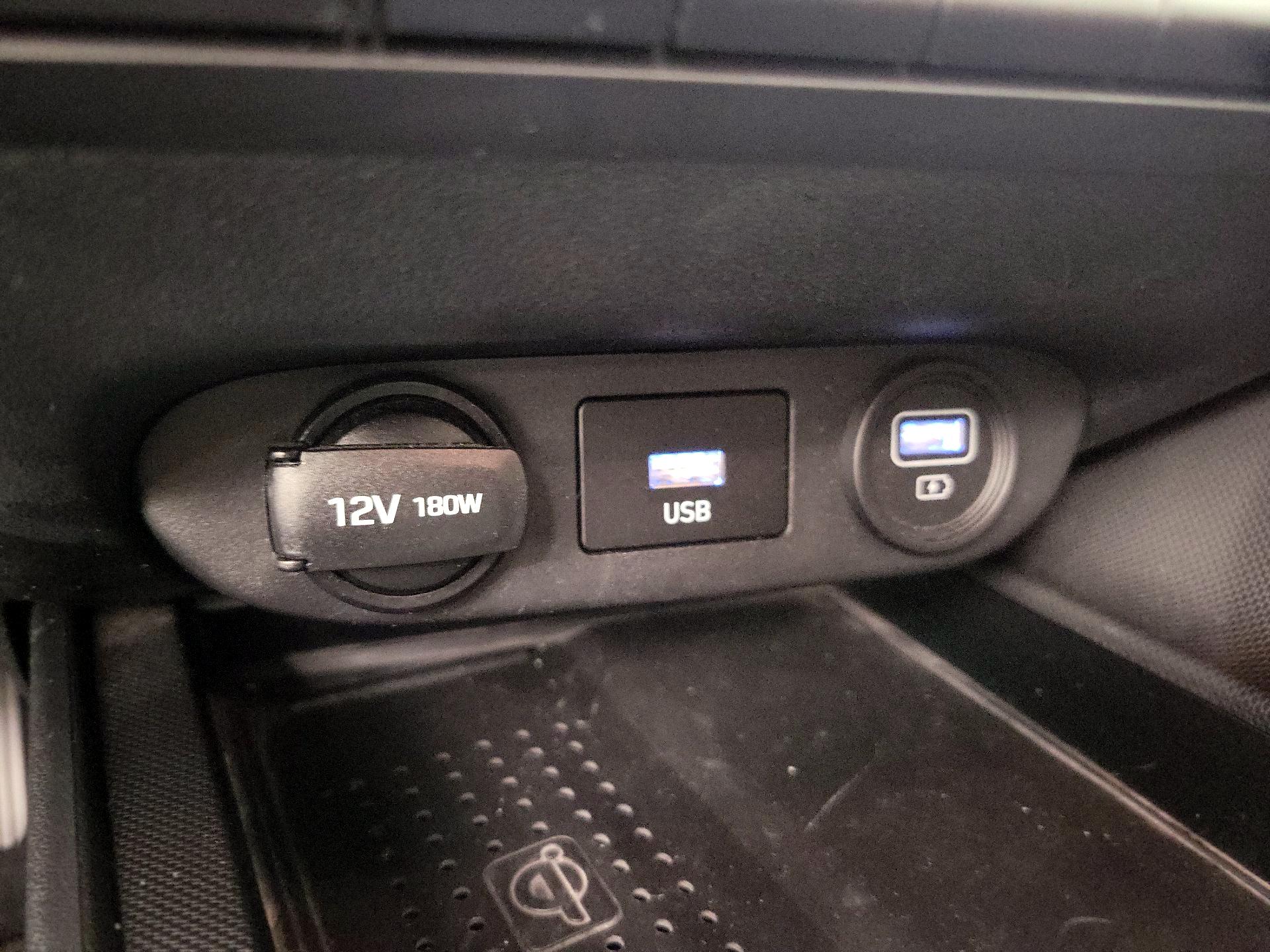 Thumbnail: 2021 Hyundai Elantra - 18