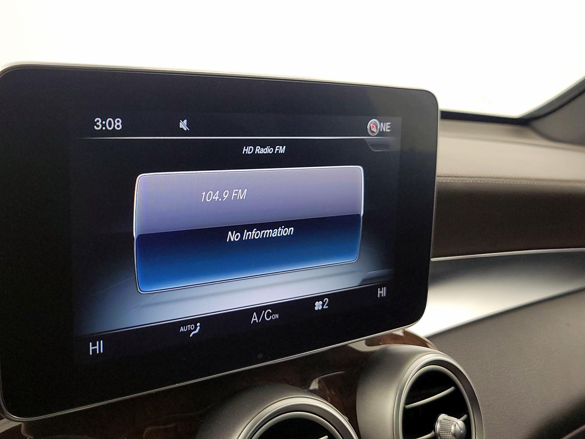 Thumbnail: 2016 Mercedes-Benz GLC - 16