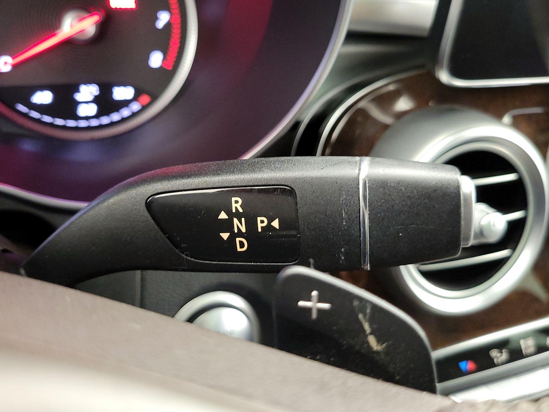 Thumbnail: 2016 Mercedes-Benz GLC - 18