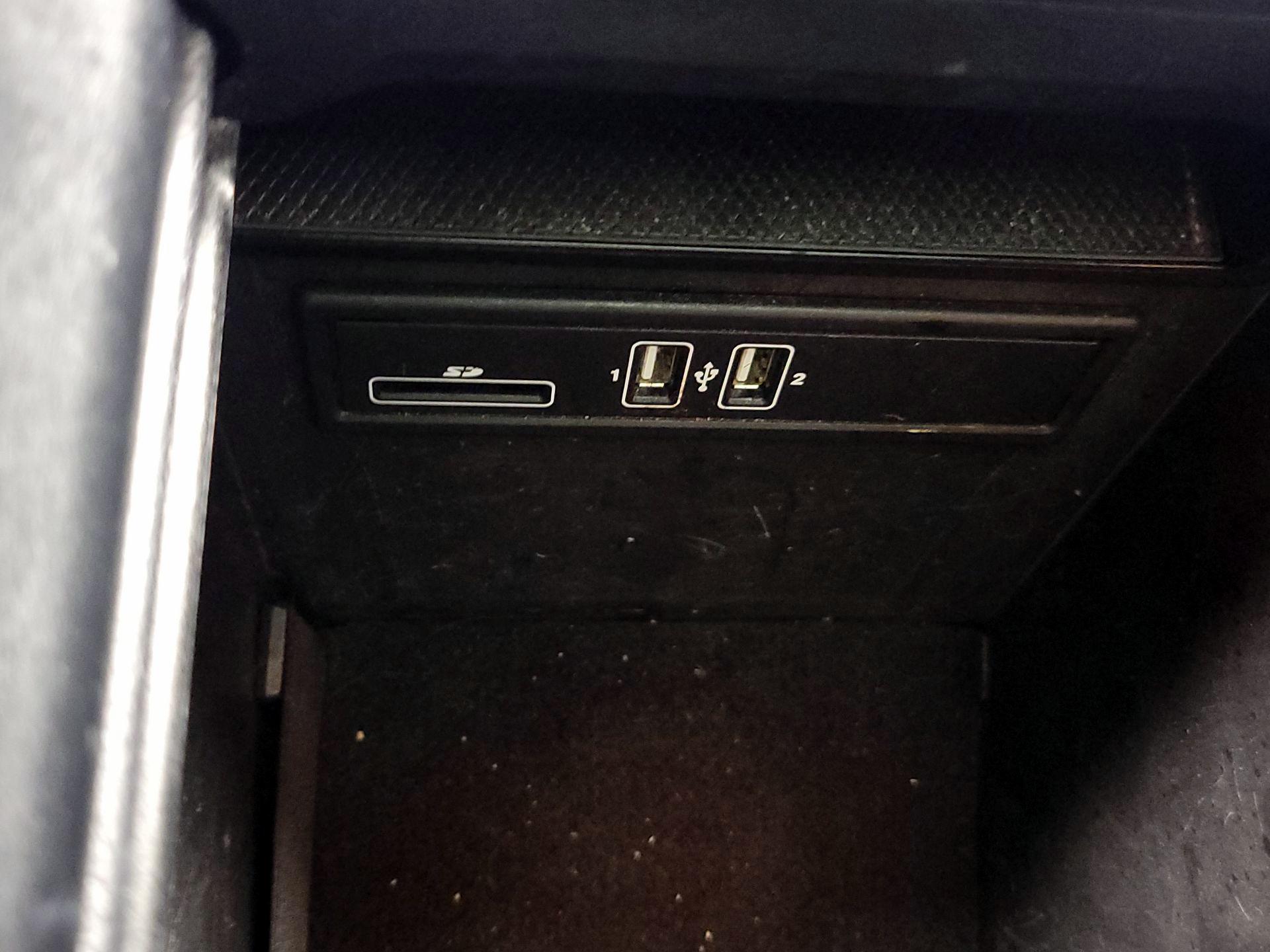 Thumbnail: 2016 Mercedes-Benz GLC - 19