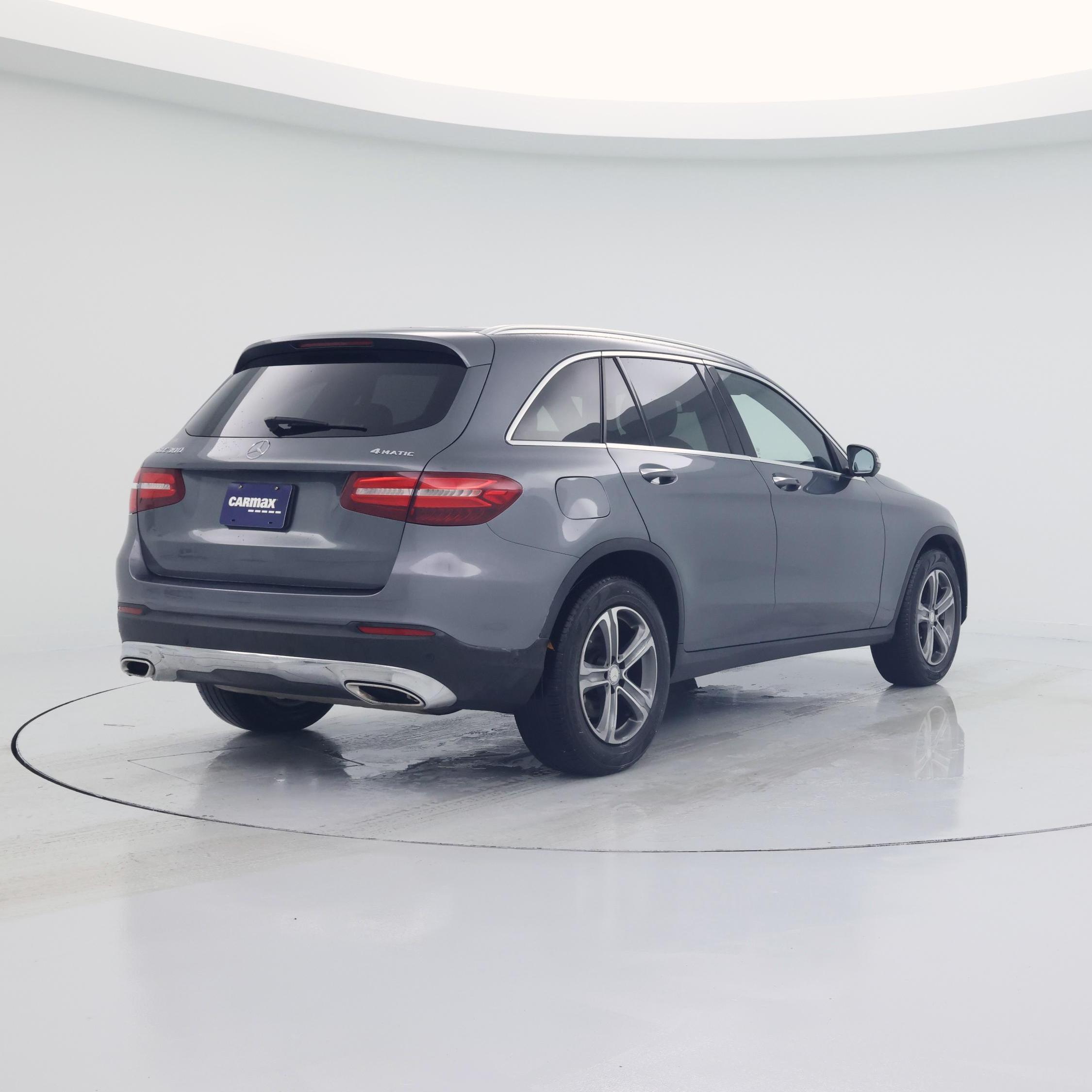 Thumbnail: 2016 Mercedes-Benz GLC - 8