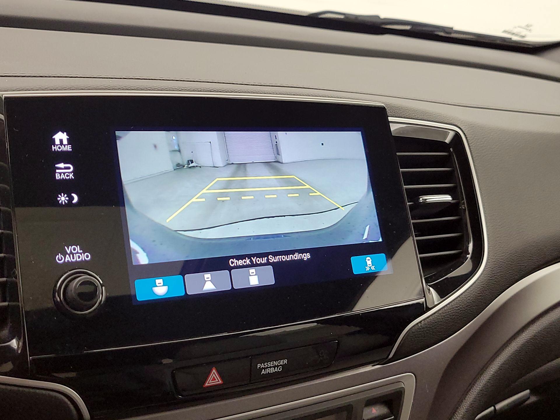 Thumbnail: 2019 Honda Passport - 14