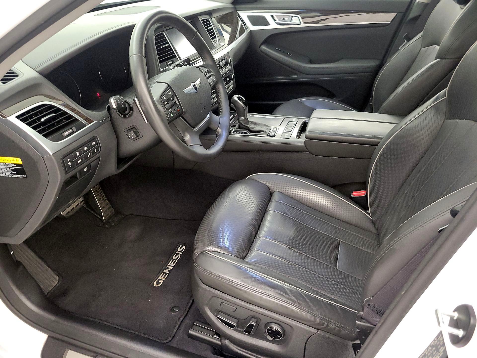 Thumbnail: 2016 Hyundai Genesis - 11