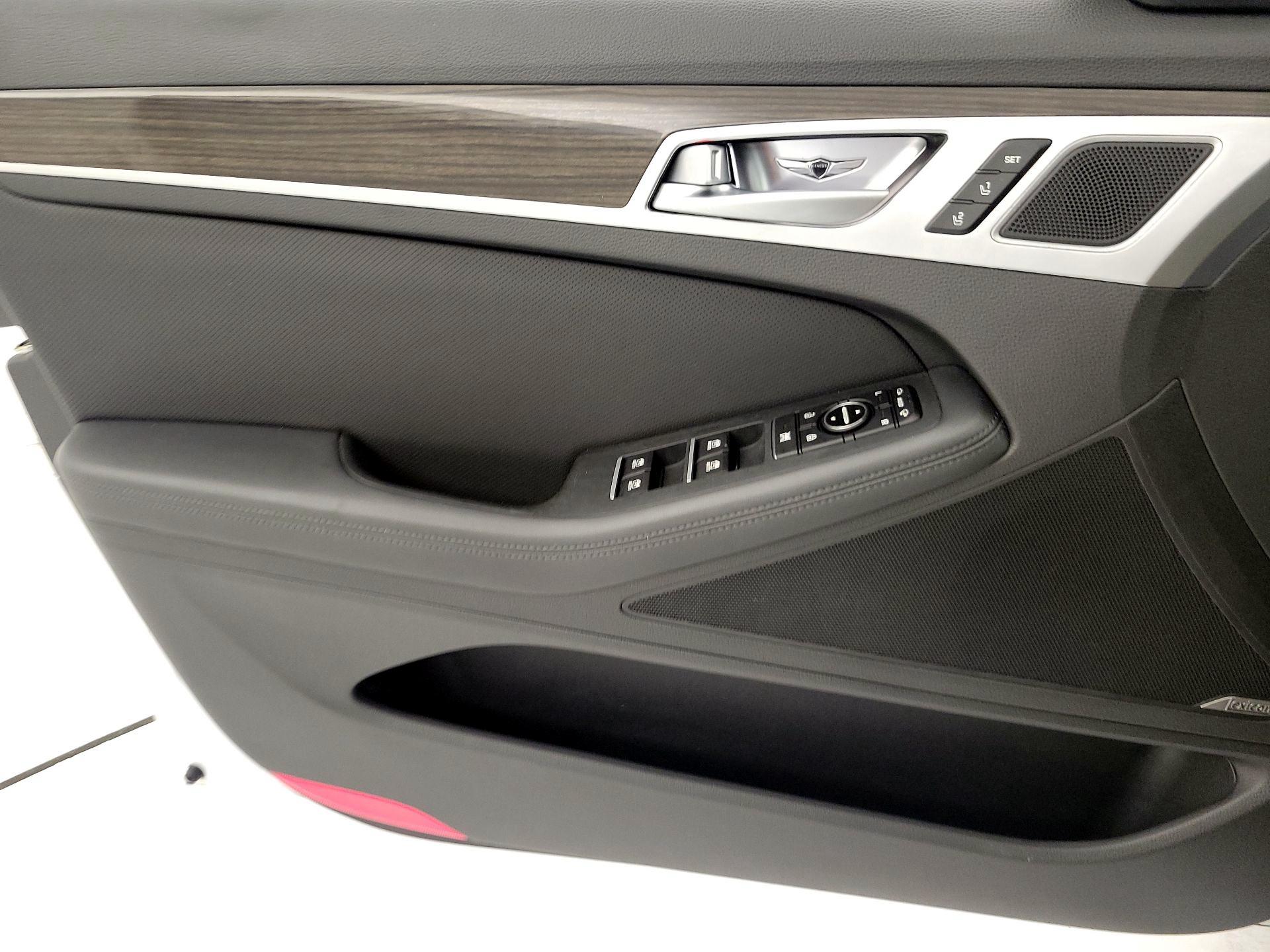 Thumbnail: 2016 Hyundai Genesis - 12