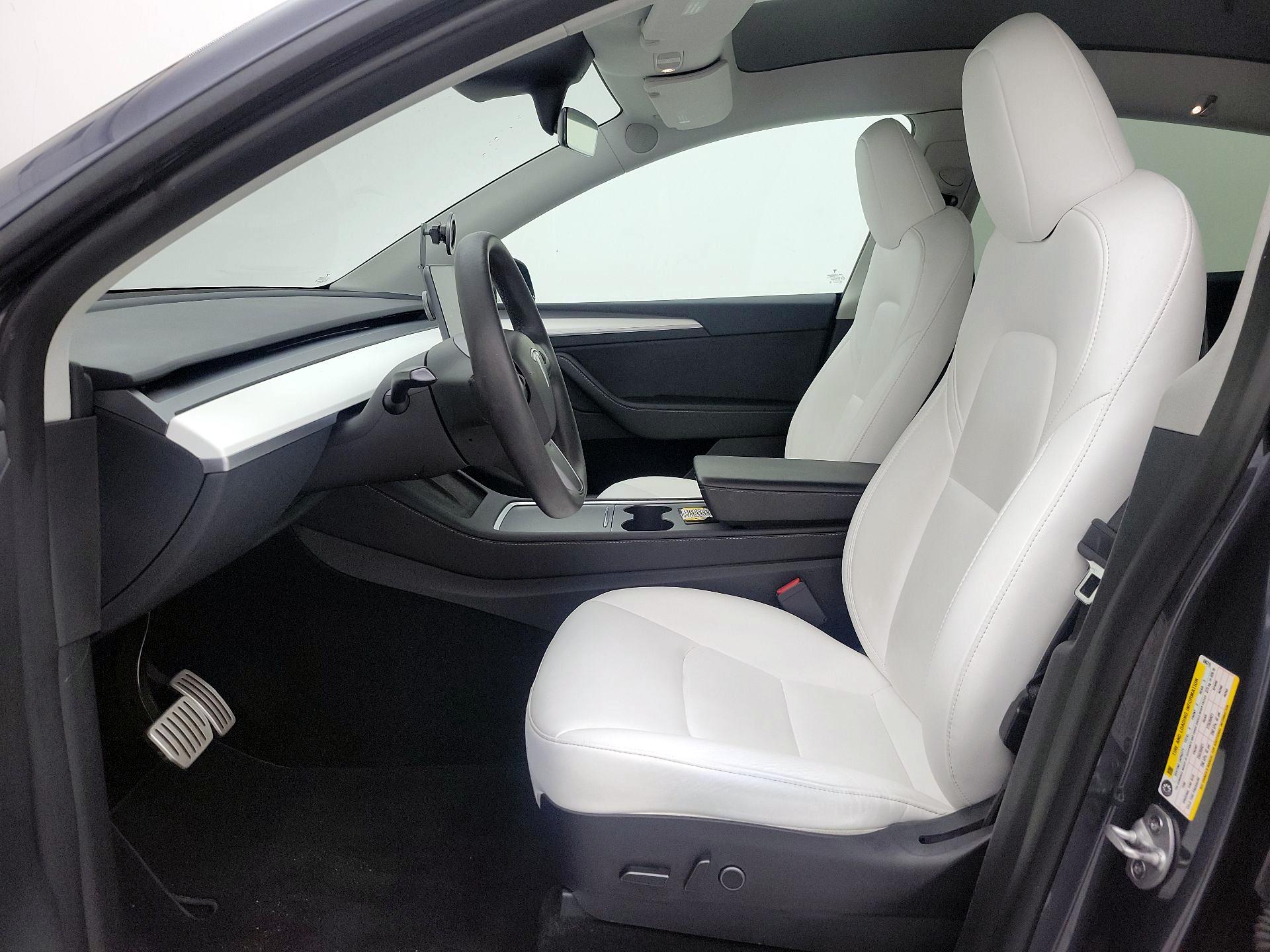 Thumbnail: 2023 Tesla Model Y - 11