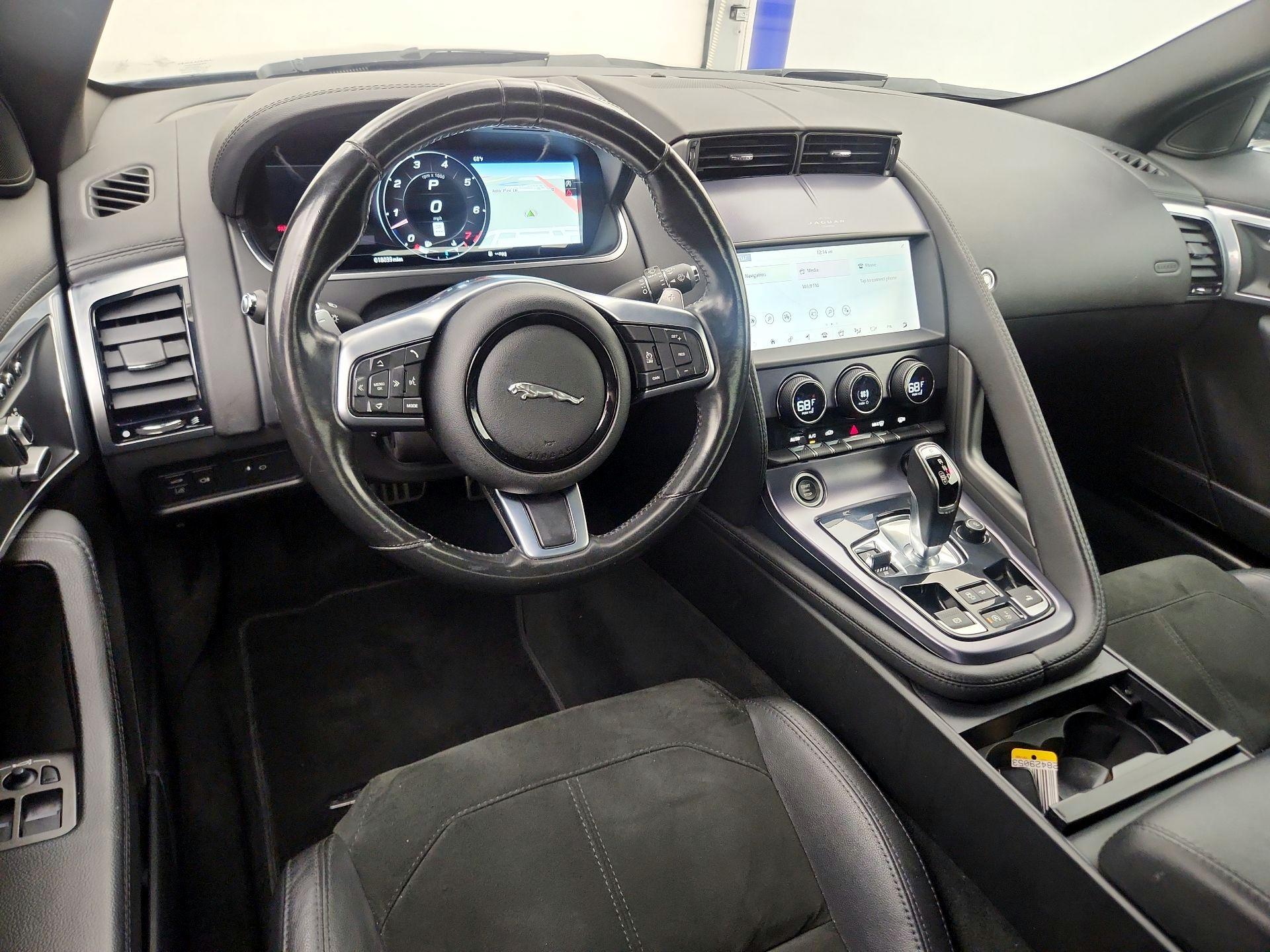 Thumbnail: 2022 Jaguar F-Type - 9