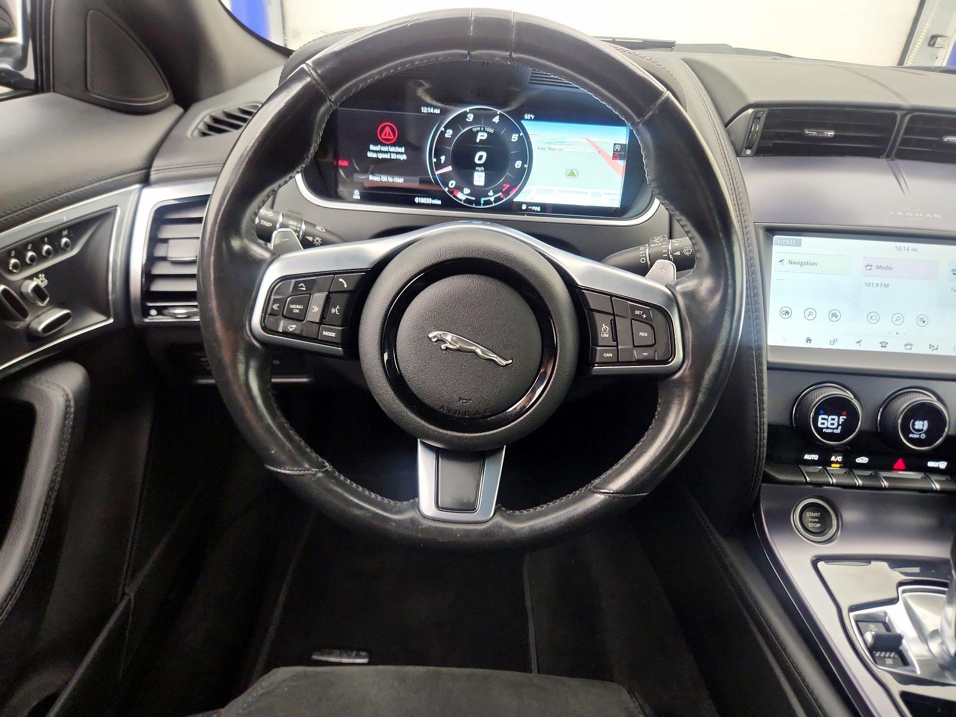 Thumbnail: 2022 Jaguar F-Type - 10