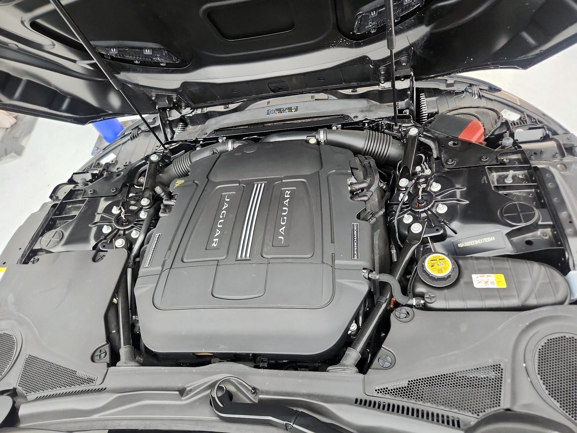 Thumbnail: 2022 Jaguar F-Type - 20