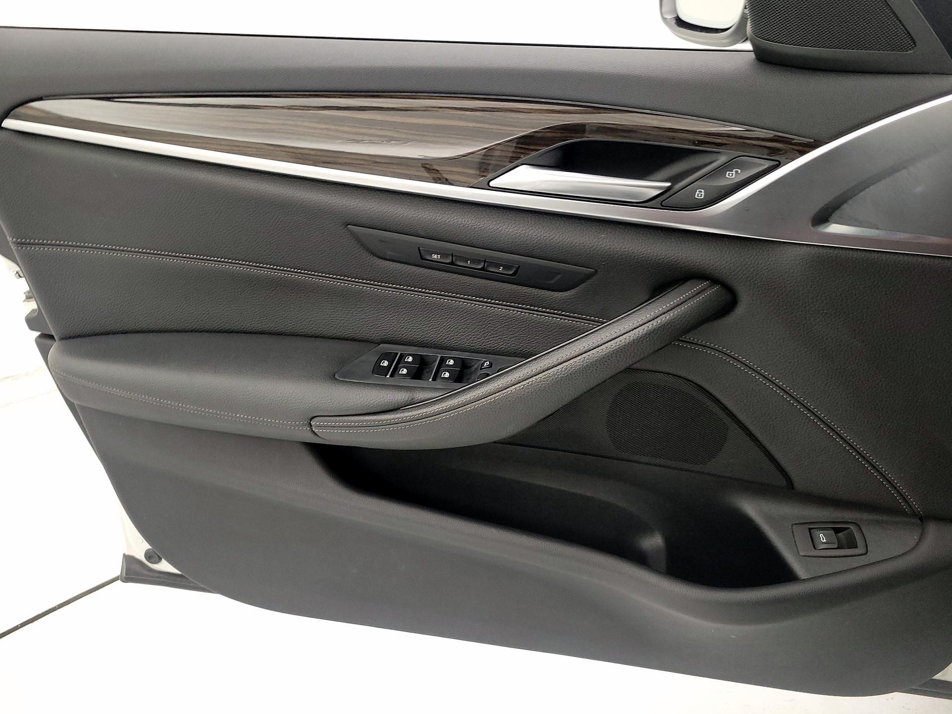 Thumbnail: 2019 BMW 5 Series - 12